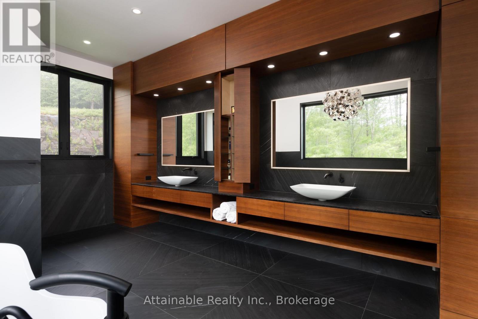 300 West Browns Road, Huntsville, Ontario  P1H 2J3 - Photo 11 - X12787478