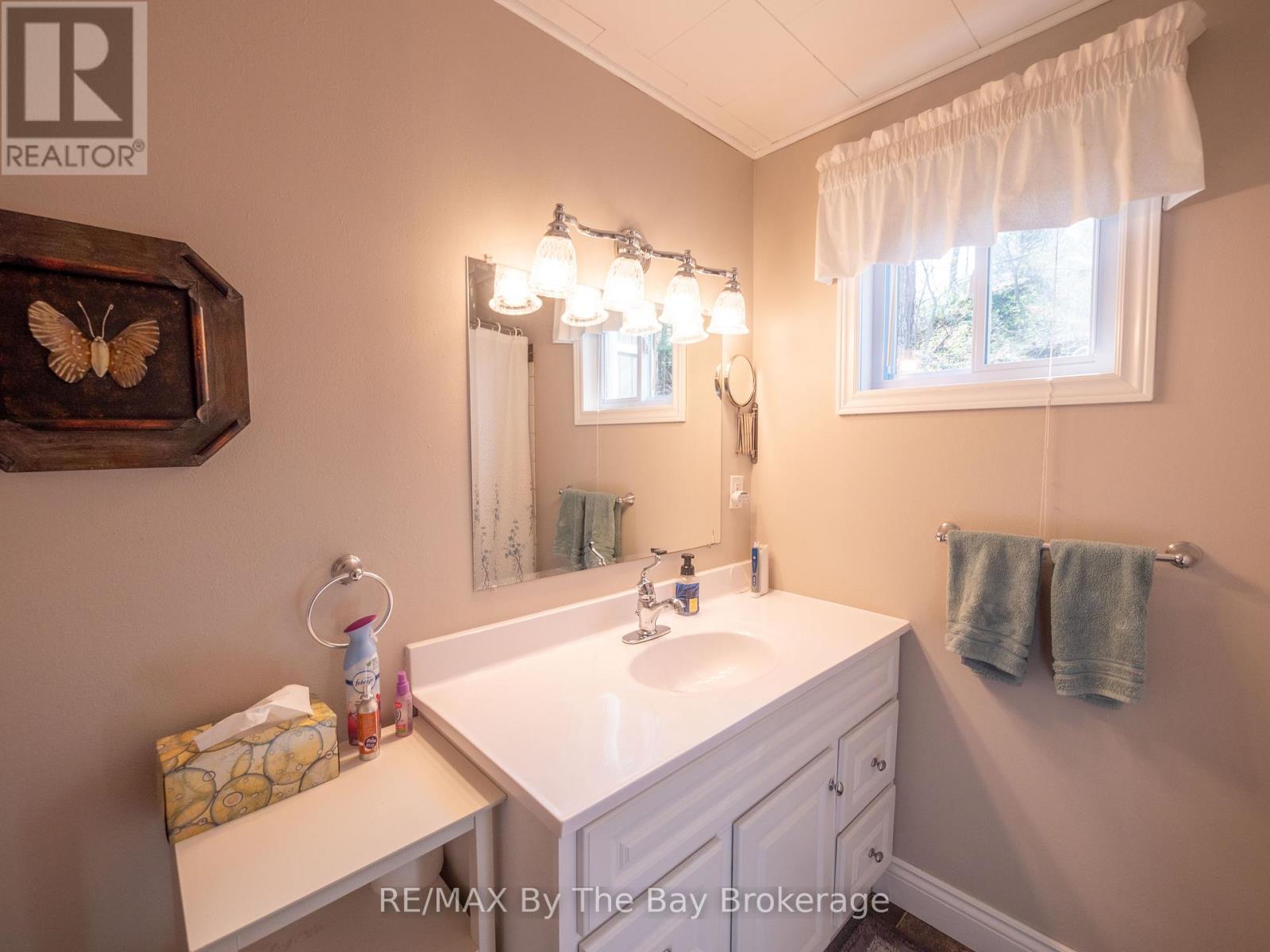 1346 Is 980/deer, Georgian Bay, Ontario  P0E 1E0 - Photo 34 - X12895184