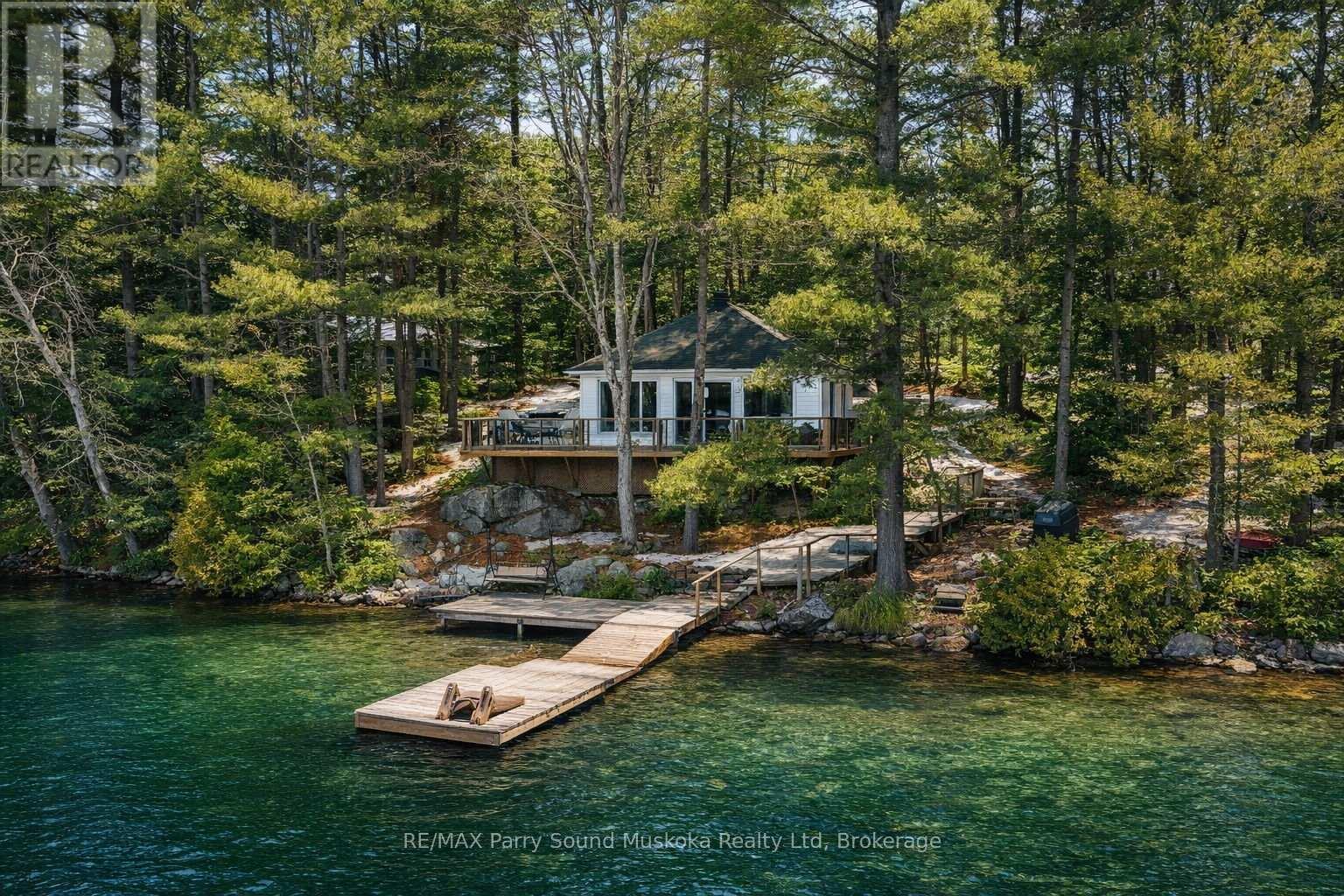 4 Post Lane, Seguin, Ontario  P2A 2W8 - Photo 1 - X12902342