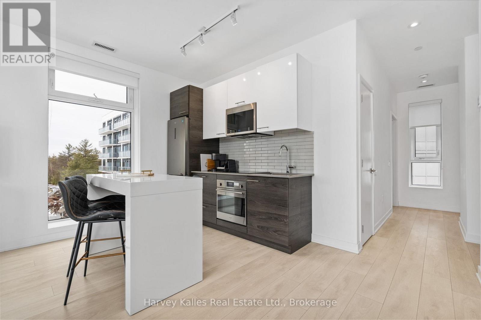 401 - 120 Carrick Trail, Gravenhurst, Ontario  P1P 0B6 - Photo 10 - X12903172