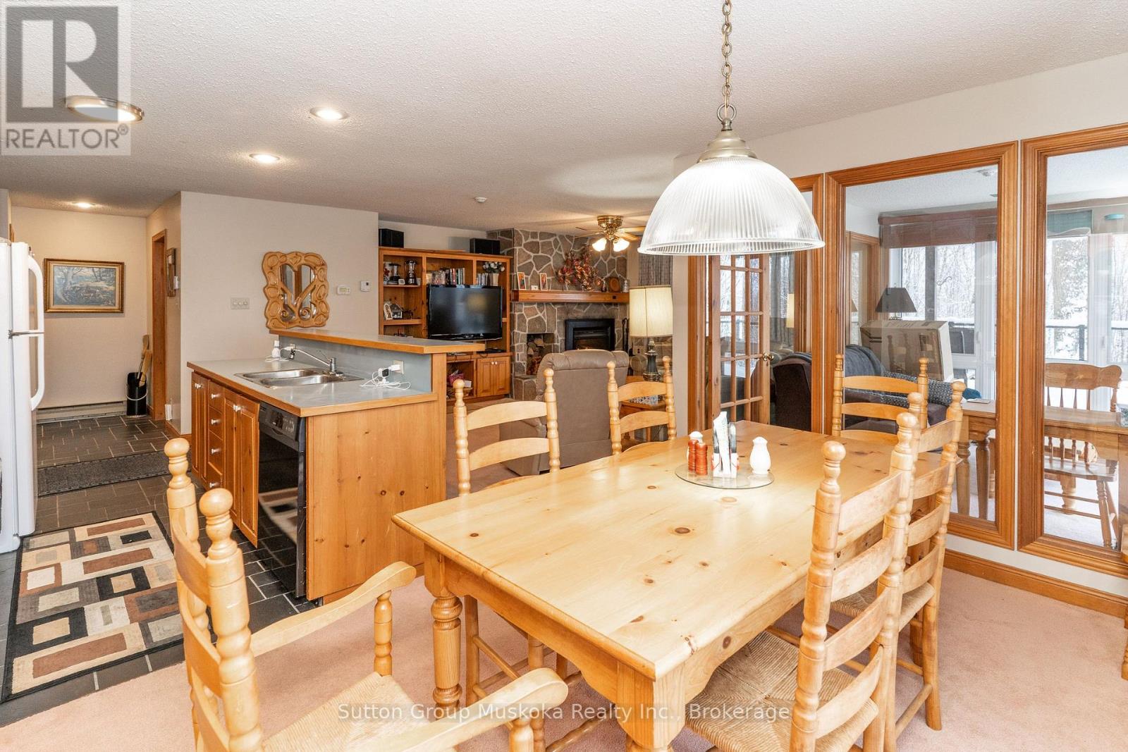 22-102 Oakridge - Deerhurst Resort Drive, Huntsville, Ontario  P1H 2E8 - Photo 12 - X12904142