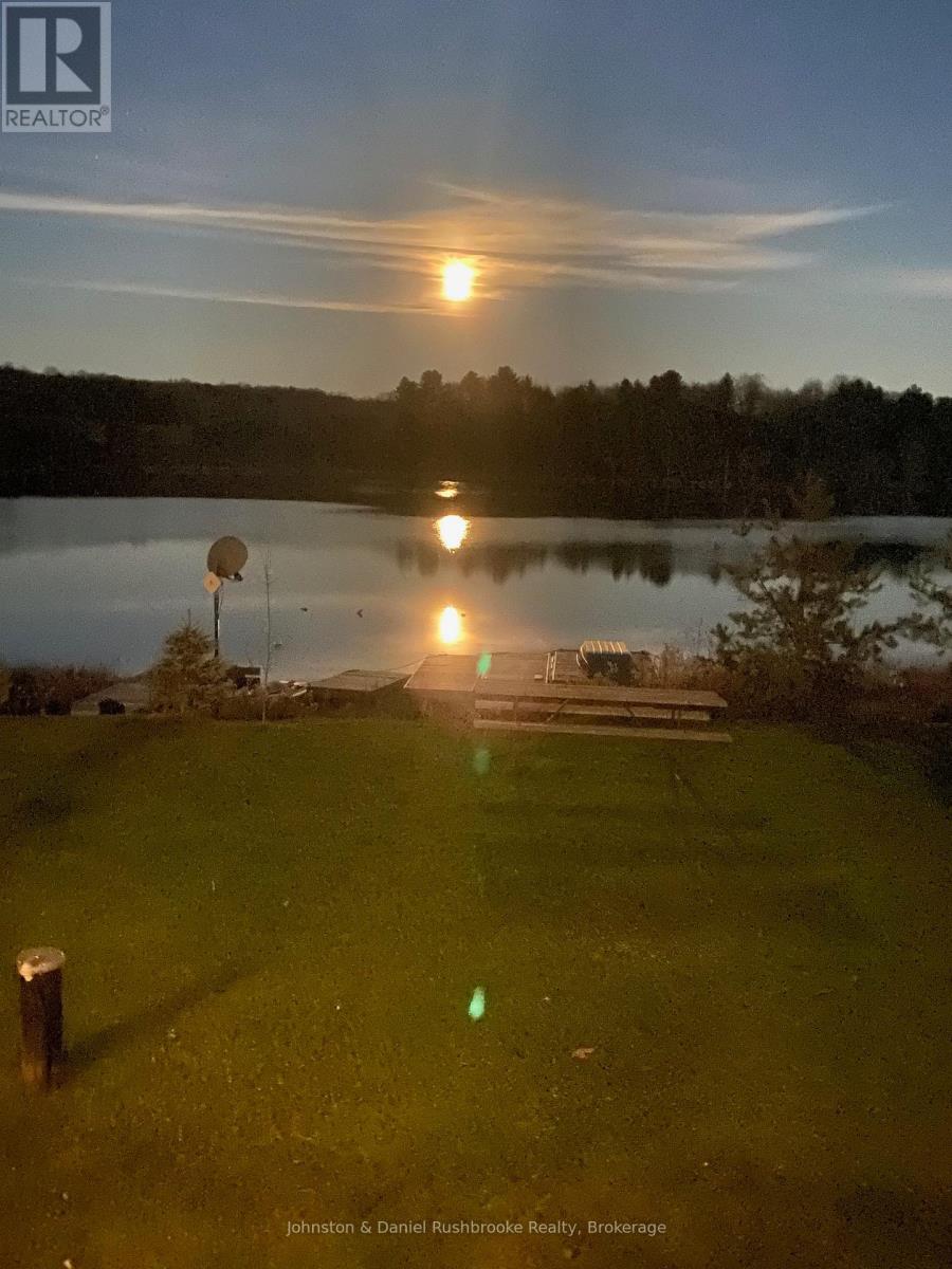 1075 Sandwood Drive, Muskoka Lakes, Ontario  P0B 1M0 - Photo 38 - X12904798