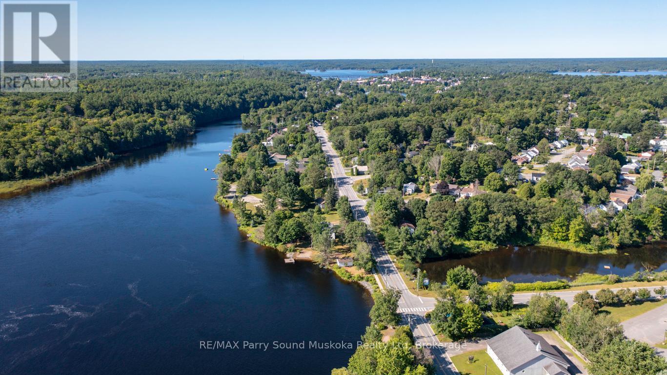 149 William Street, Parry Sound, Ontario  P2A 1W3 - Photo 6 - X12904818