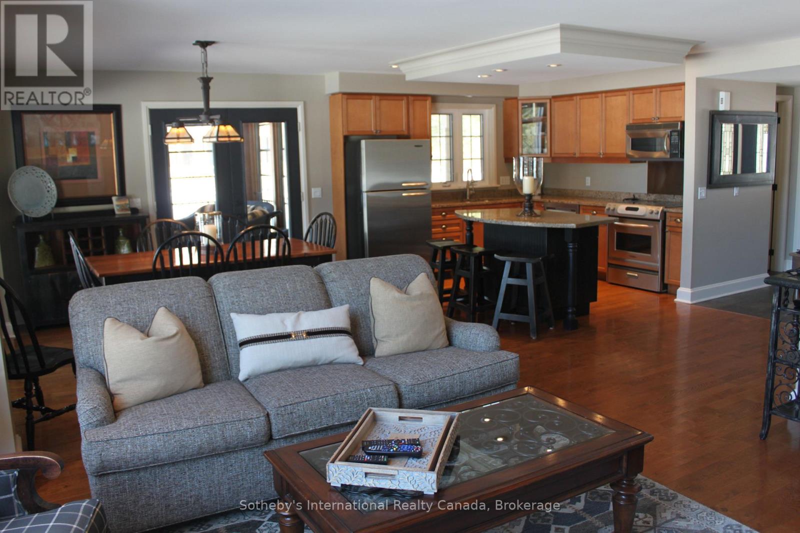 C4 W9 - 3876 Muskoka Road 118 Road W, Muskoka Lakes, Ontario P0C 1A0 - Photo 6 - X12905086