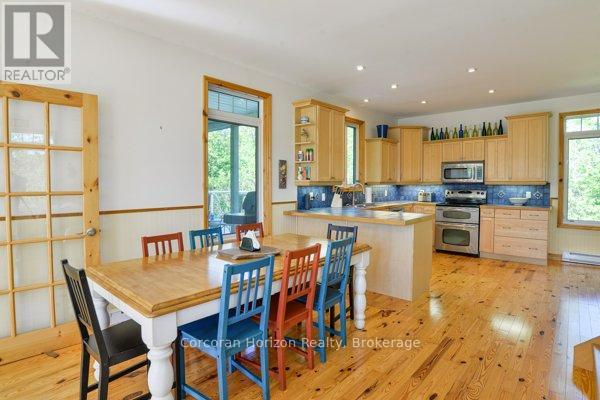 1320 Island 360 Island, Georgian Bay, Ontario  L0K 1S0 - Photo 19 - X12906034