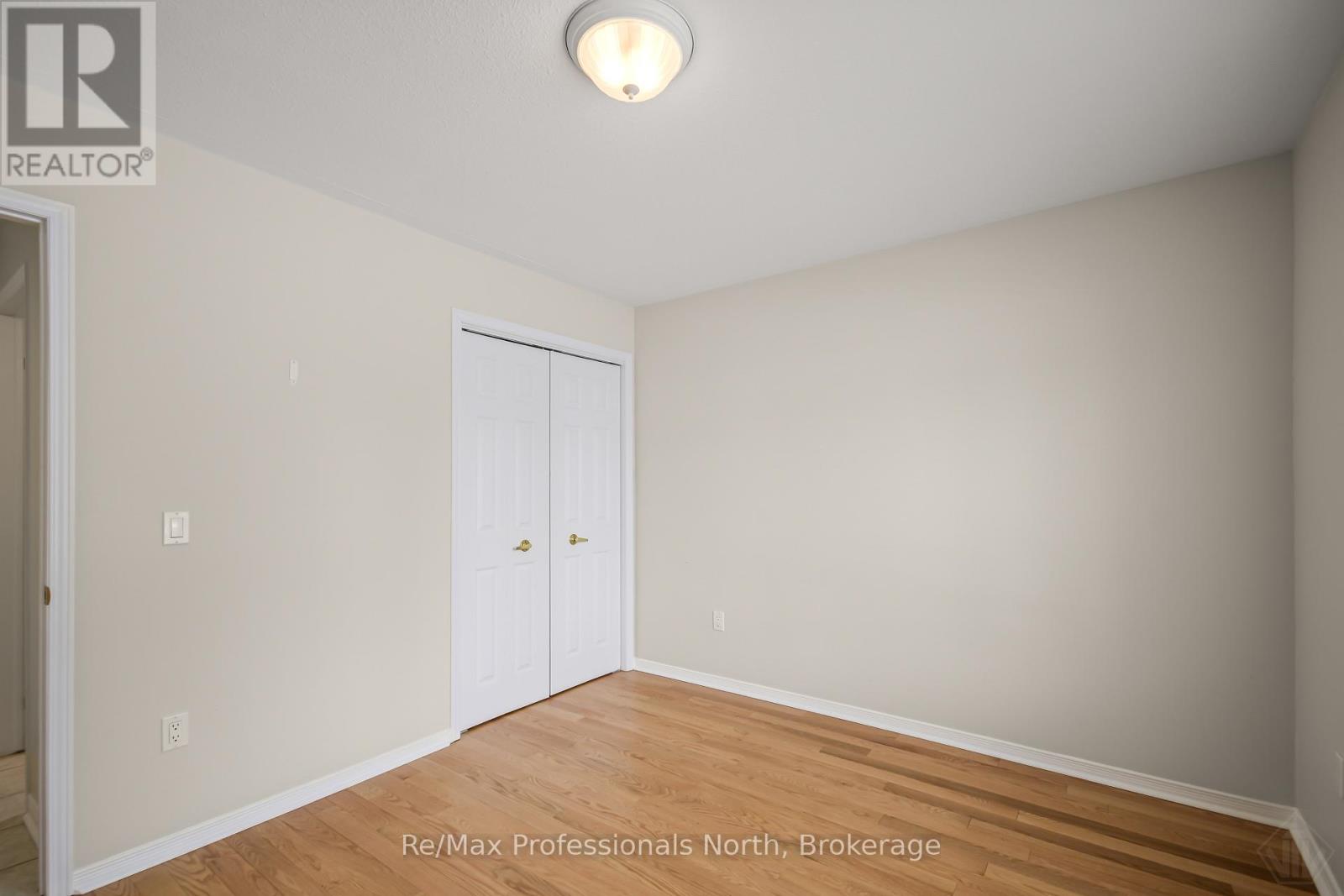 111 Pineridge Gate, Gravenhurst, Ontario  P1P 1Z2 - Photo 7 - X12906076