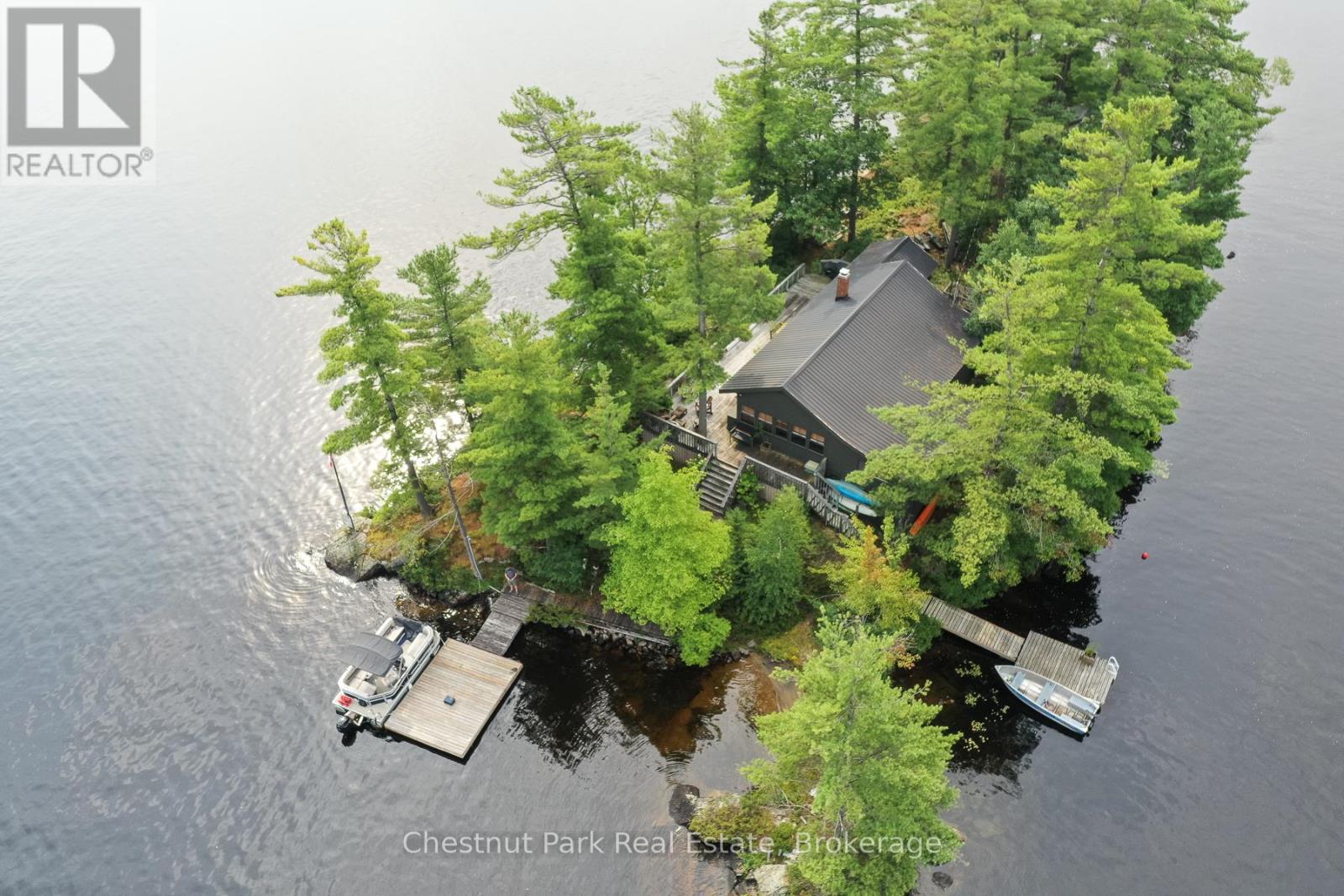1 Rose Island, Gravenhurst, Ontario P0B 1G0 - Photo 2 - X12907718