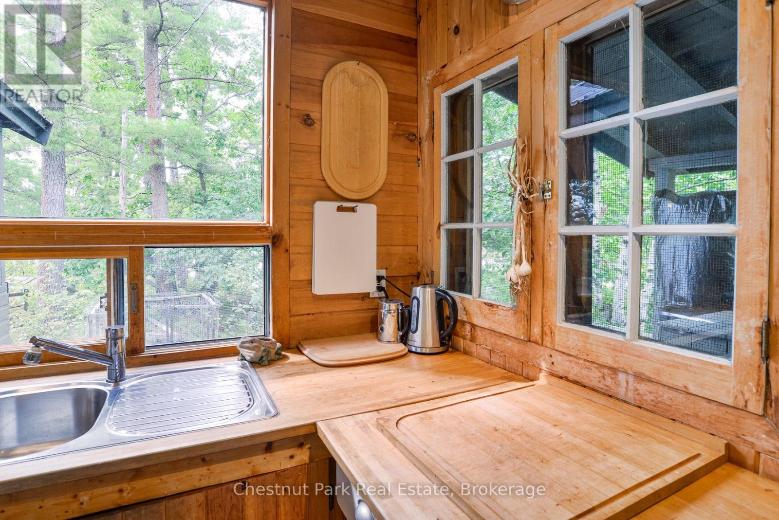 1 Rose Island, Gravenhurst, Ontario P0B 1G0 - Photo 25 - X12907718