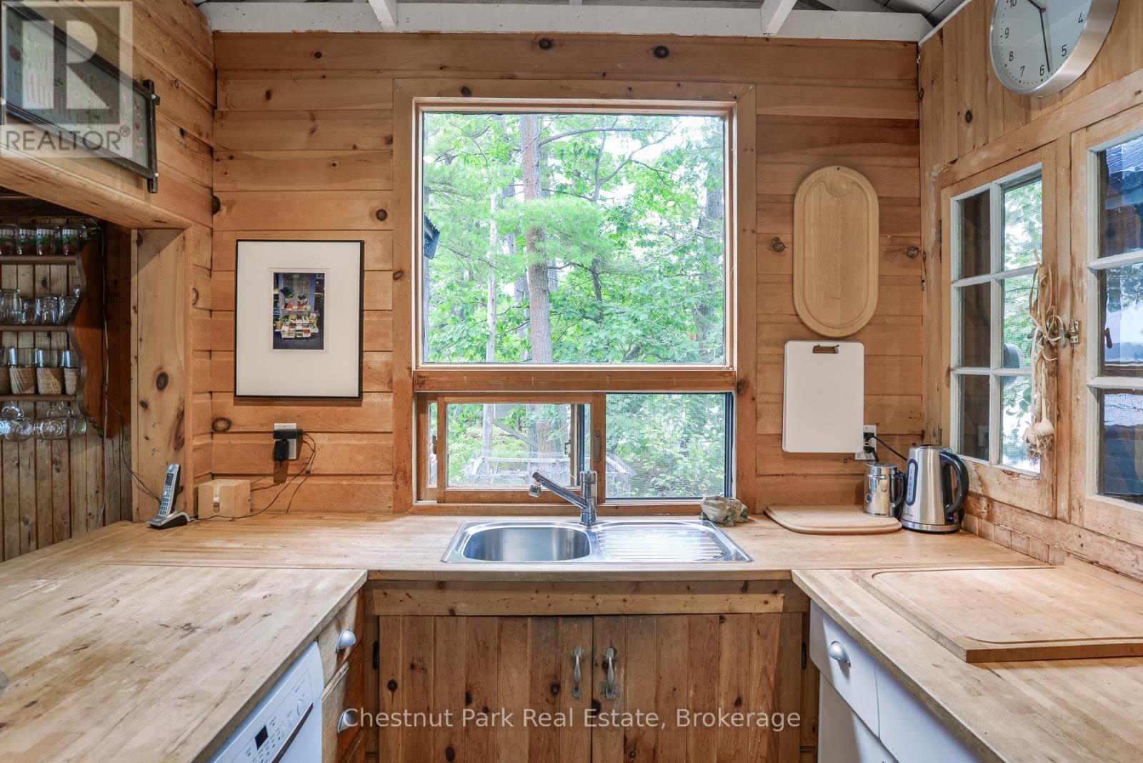 1 Rose Island, Gravenhurst, Ontario P0B 1G0 - Photo 26 - X12907718