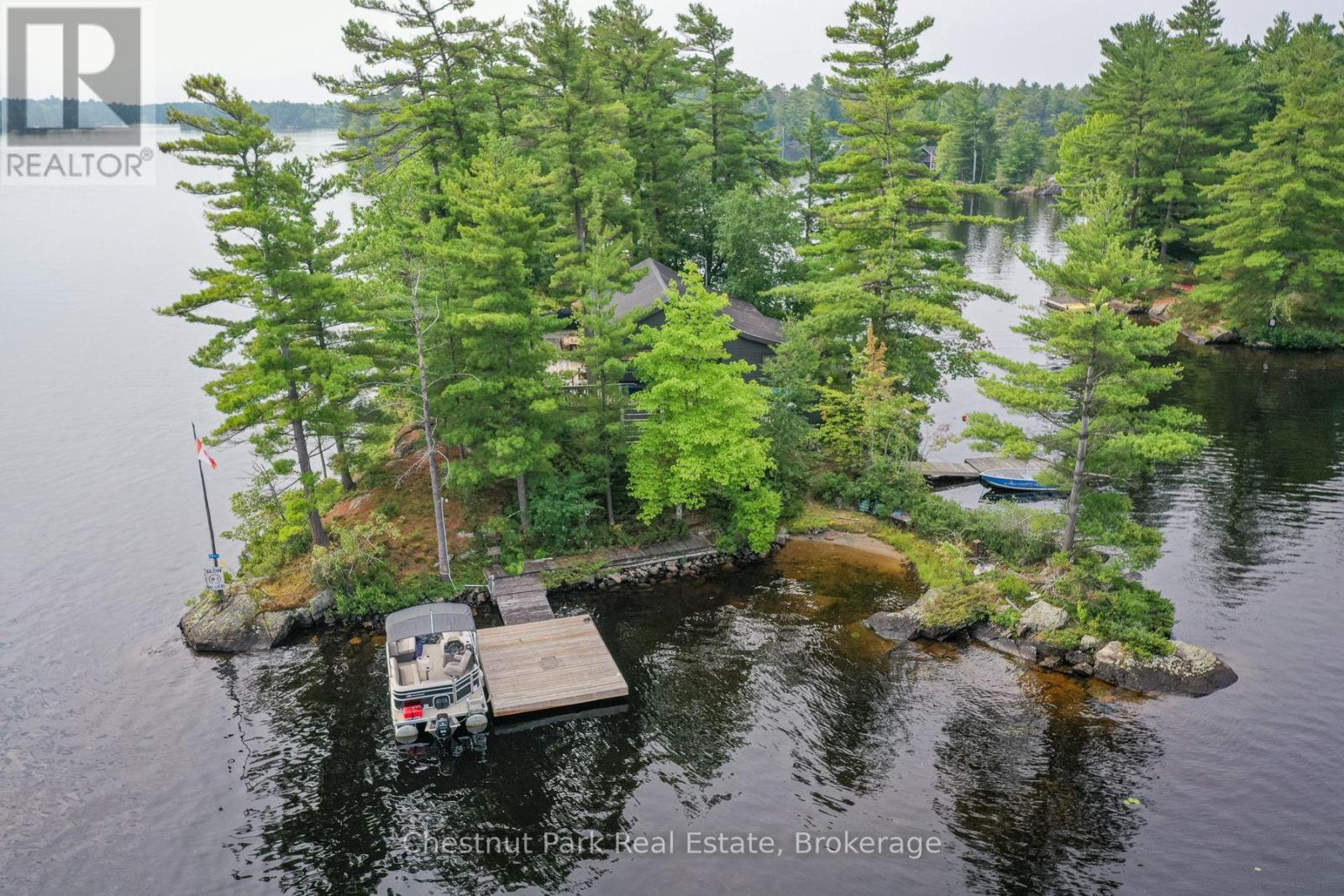 1 Rose Island, Gravenhurst, Ontario P0B 1G0 - Photo 3 - X12907718