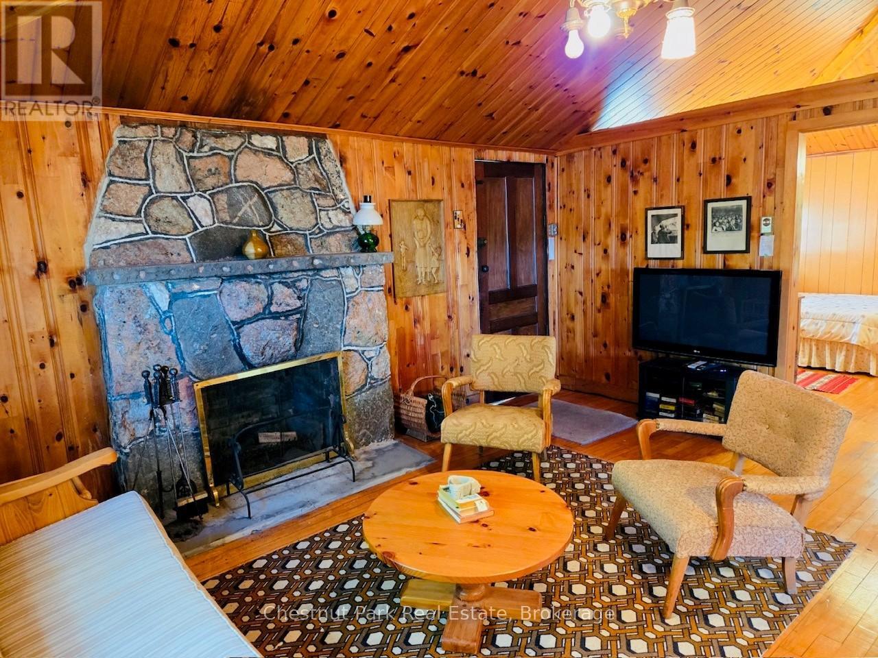 1 & 2 -1051 Wigwam Lodge Road, Gravenhurst, Ontario  P0E 1G0 - Photo 17 - X12912486