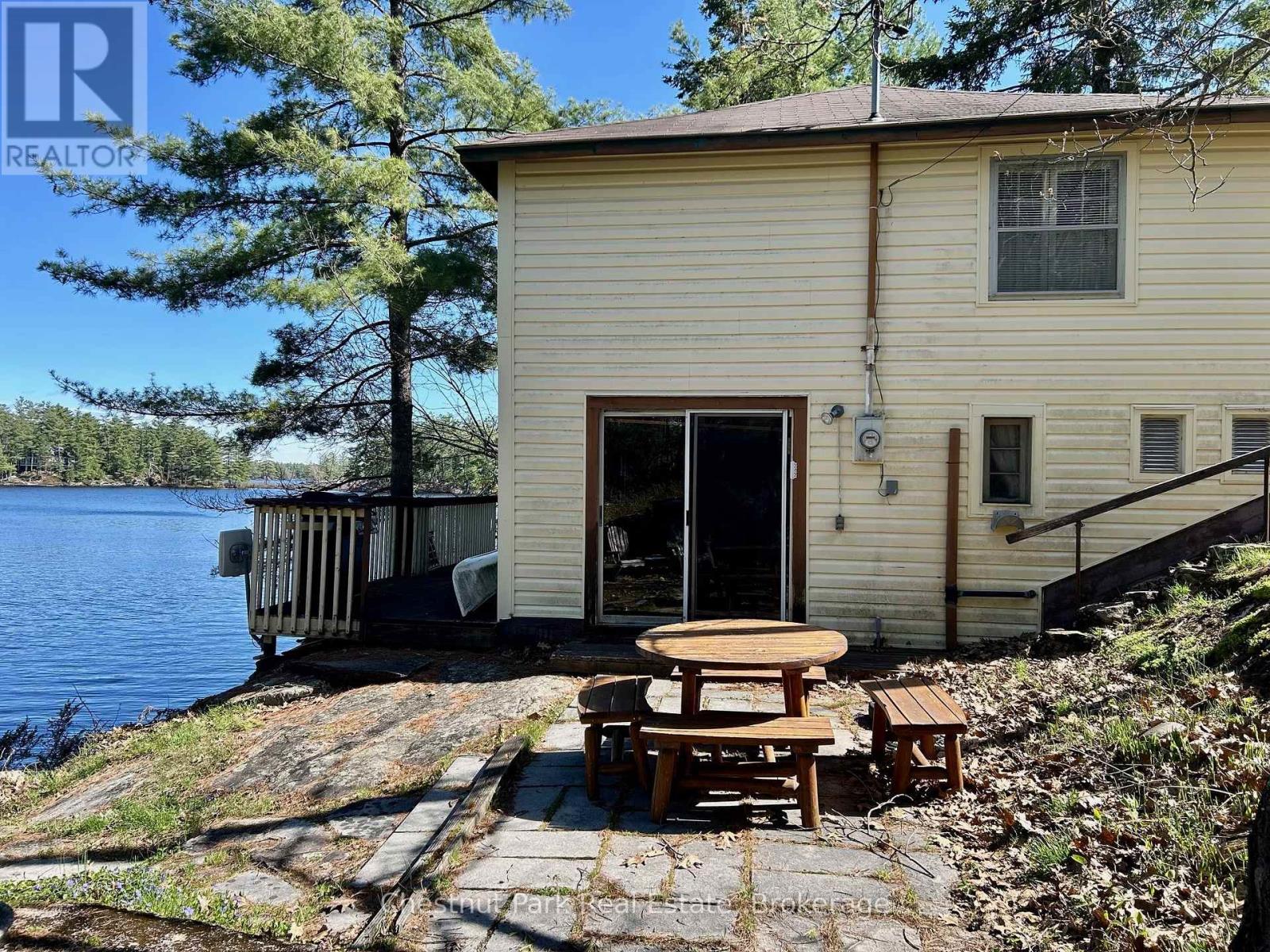 1 & 2 -1051 Wigwam Lodge Road, Gravenhurst, Ontario  P0E 1G0 - Photo 3 - X12912486