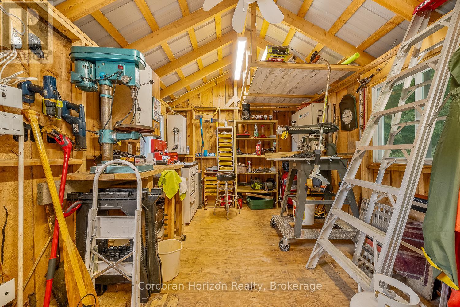 247 Mainhood Road, Huntsville, Ontario  P0B 1M0 - Photo 12 - X12913700