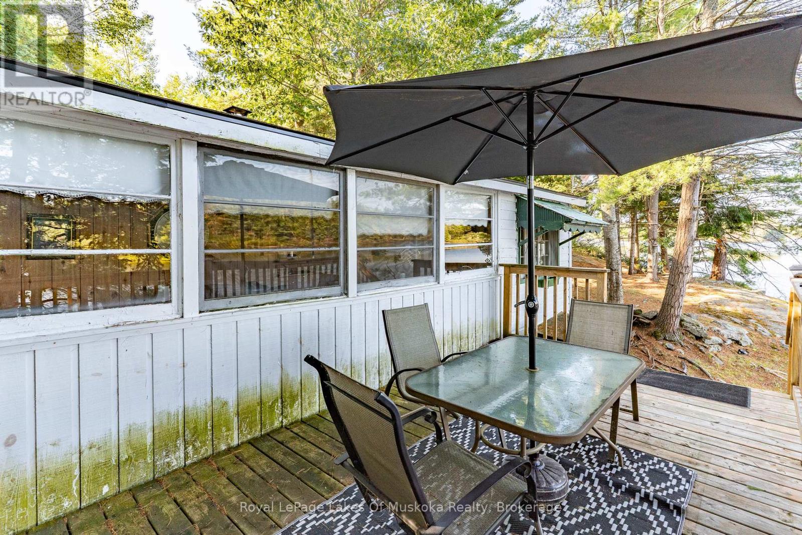 1010 Tara Lane, Gravenhurst, Ontario  P0E 1N0 - Photo 14 - X12913780