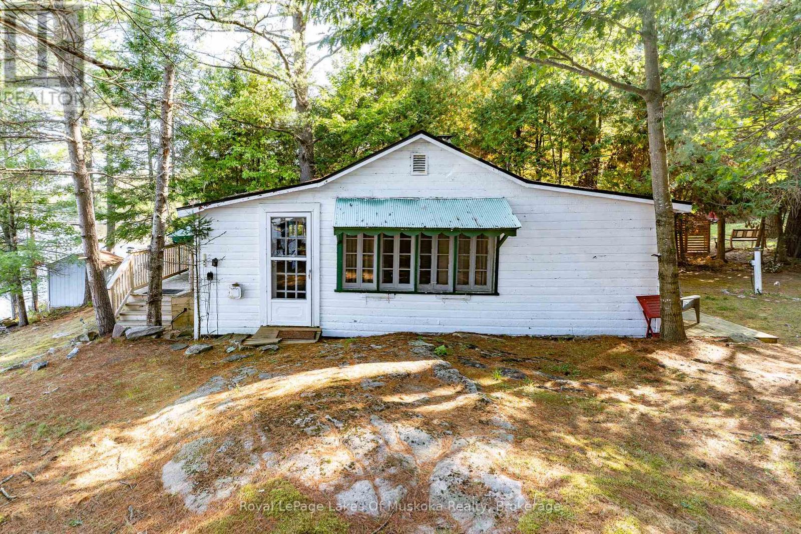 1010 Tara Lane, Gravenhurst, Ontario  P0E 1N0 - Photo 16 - X12913780