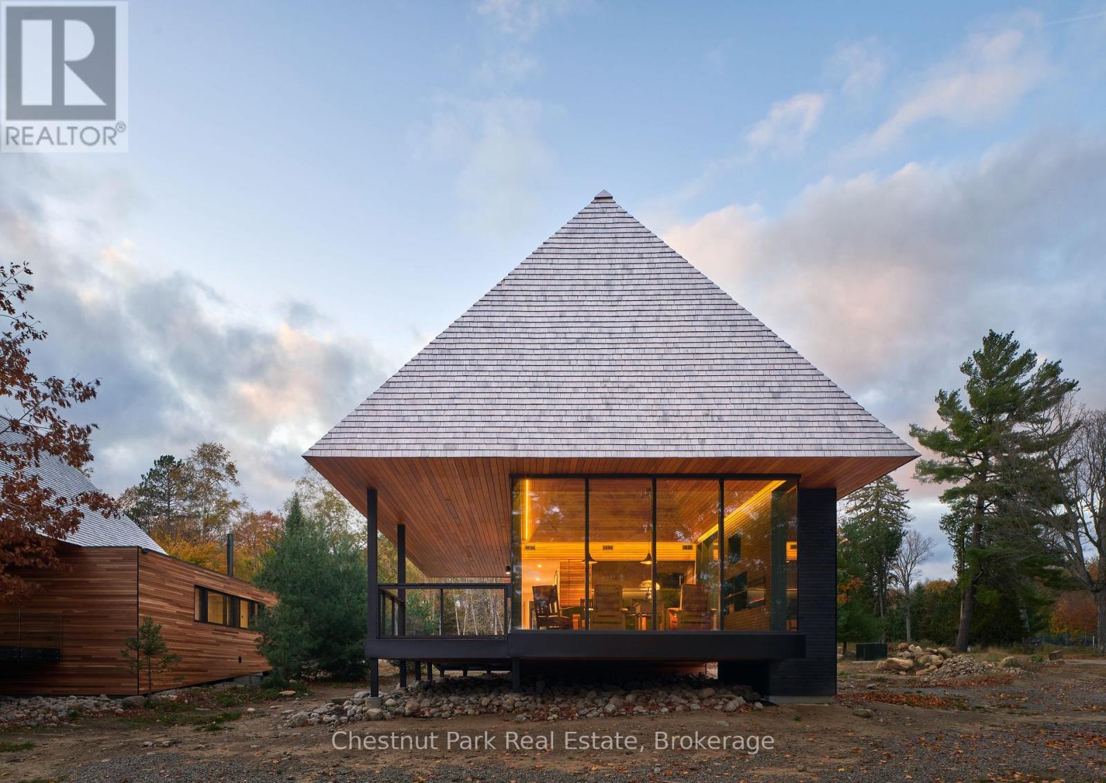 Bigwin Island - 13 - Unit 8 Bigwin Island, Lake Of Bays, Ontario  P0A 1H0 - Photo 2 - X12914830