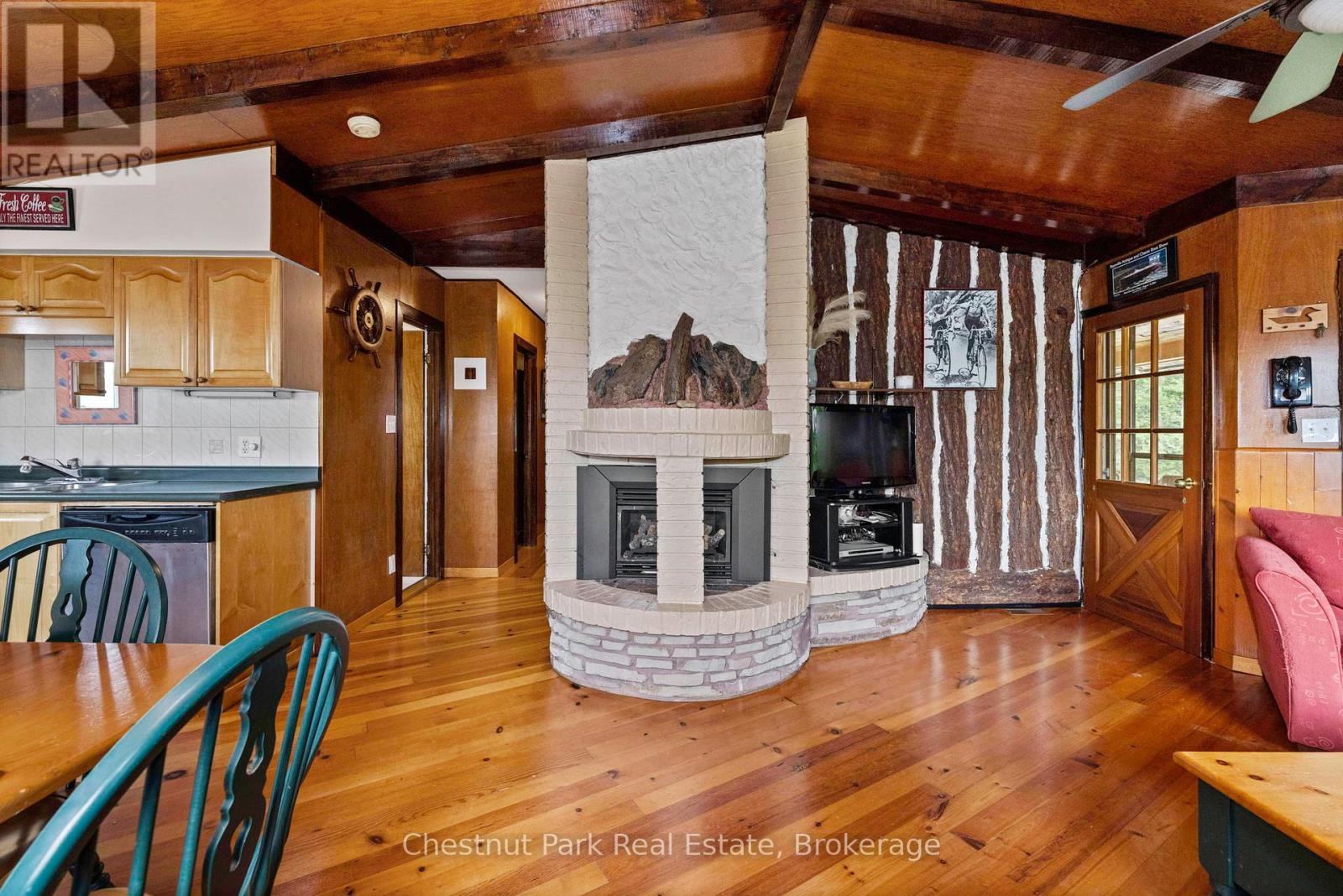 4 Mallard Lane, Lake Of Bays, Ontario  P0B 1A0 - Photo 5 - X12915018