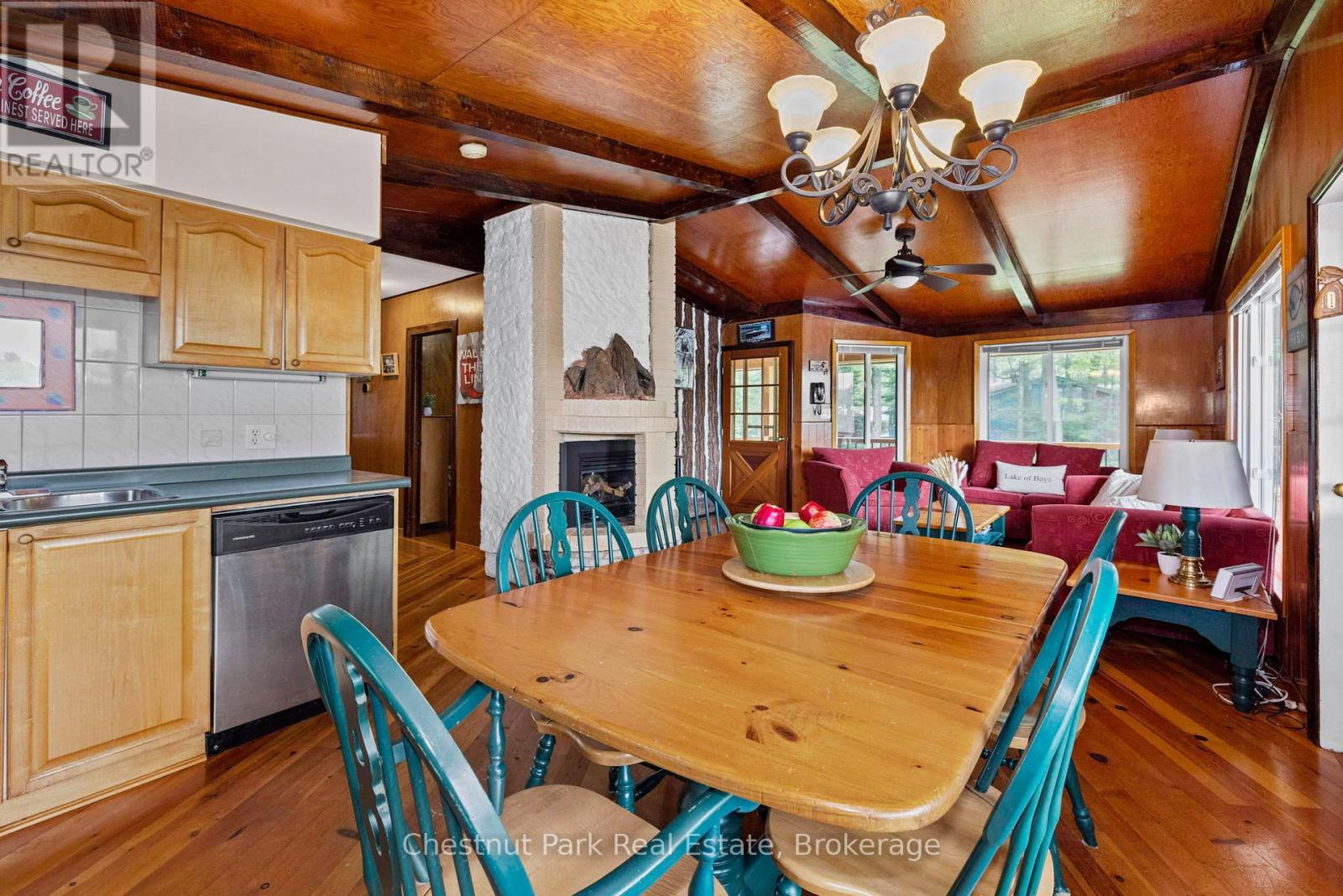 4 Mallard Lane, Lake Of Bays, Ontario  P0B 1A0 - Photo 8 - X12915018