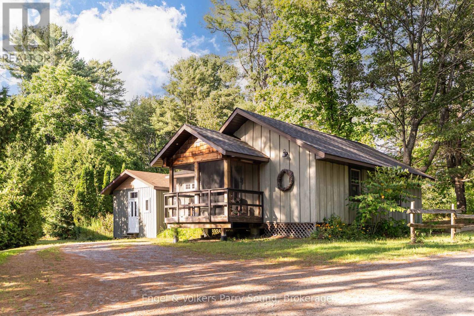 6 Little Beaver Boulevard, Seguin, Ontario  P2A 2W8 - Photo 8 - X12915188