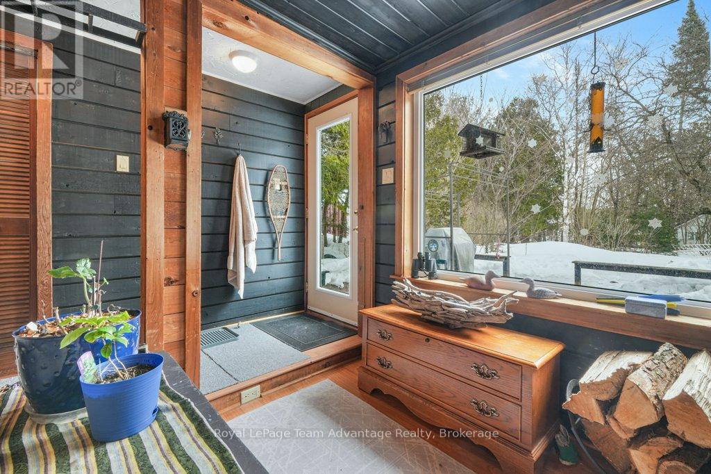 79 Gibson Street, Parry Sound, Ontario  P2A 1X4 - Photo 24 - X12916182