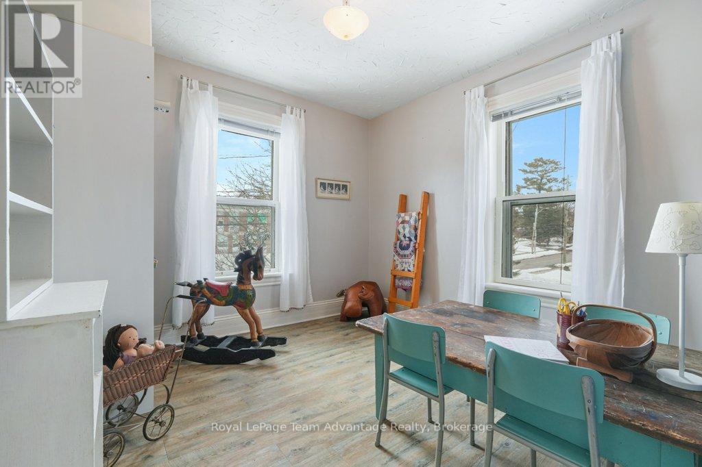 79 Gibson Street, Parry Sound, Ontario  P2A 1X4 - Photo 30 - X12916182