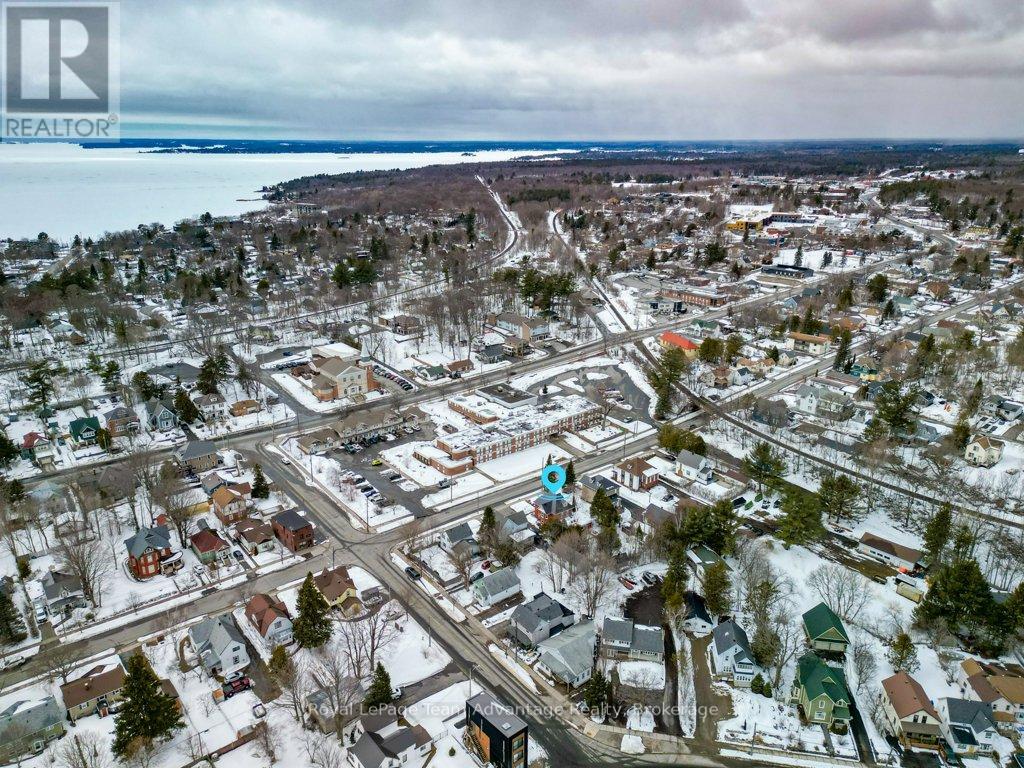 79 Gibson Street, Parry Sound, Ontario  P2A 1X4 - Photo 38 - X12916182