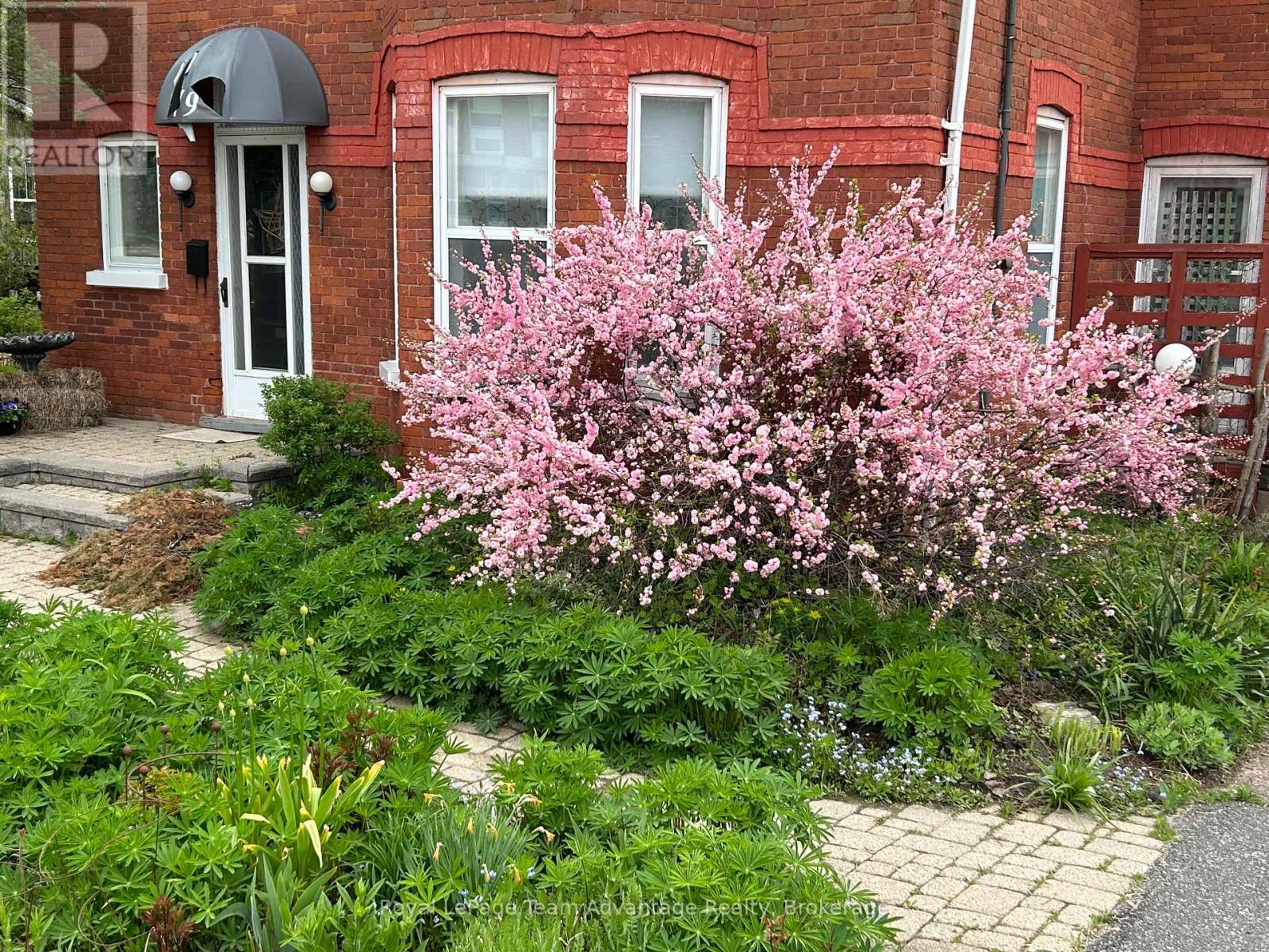 79 Gibson Street, Parry Sound, Ontario  P2A 1X4 - Photo 4 - X12916182