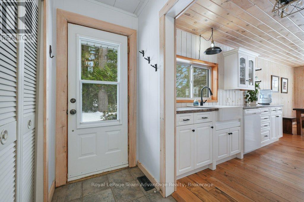 10a Jordan Lane, Seguin, Ontario  P2A 0B2 - Photo 9 - X12916356