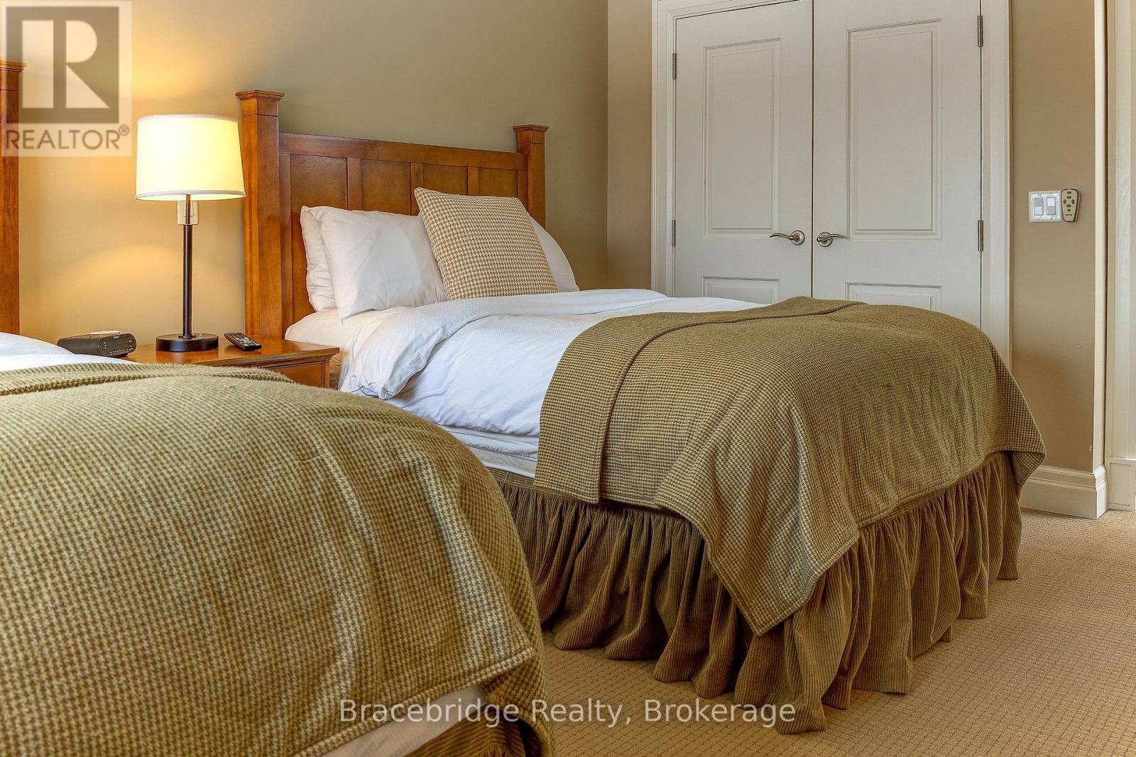 T301-C2 - 1869 Muskoka Rd 118 Highway W, Muskoka Lakes, Ontario  P1L 1W8 - Photo 9 - X12918586