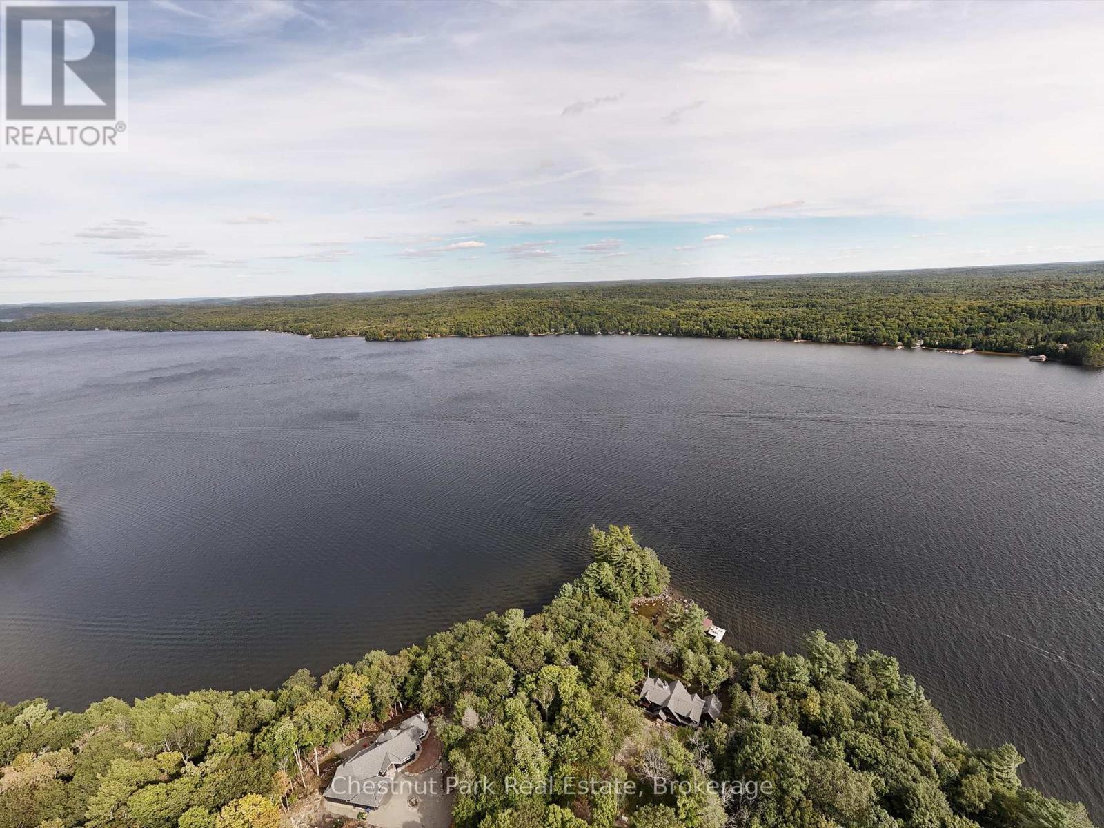 32 Bigwin Island, Lake Of Bays, Ontario  P0B 1A0 - Photo 10 - X12918672