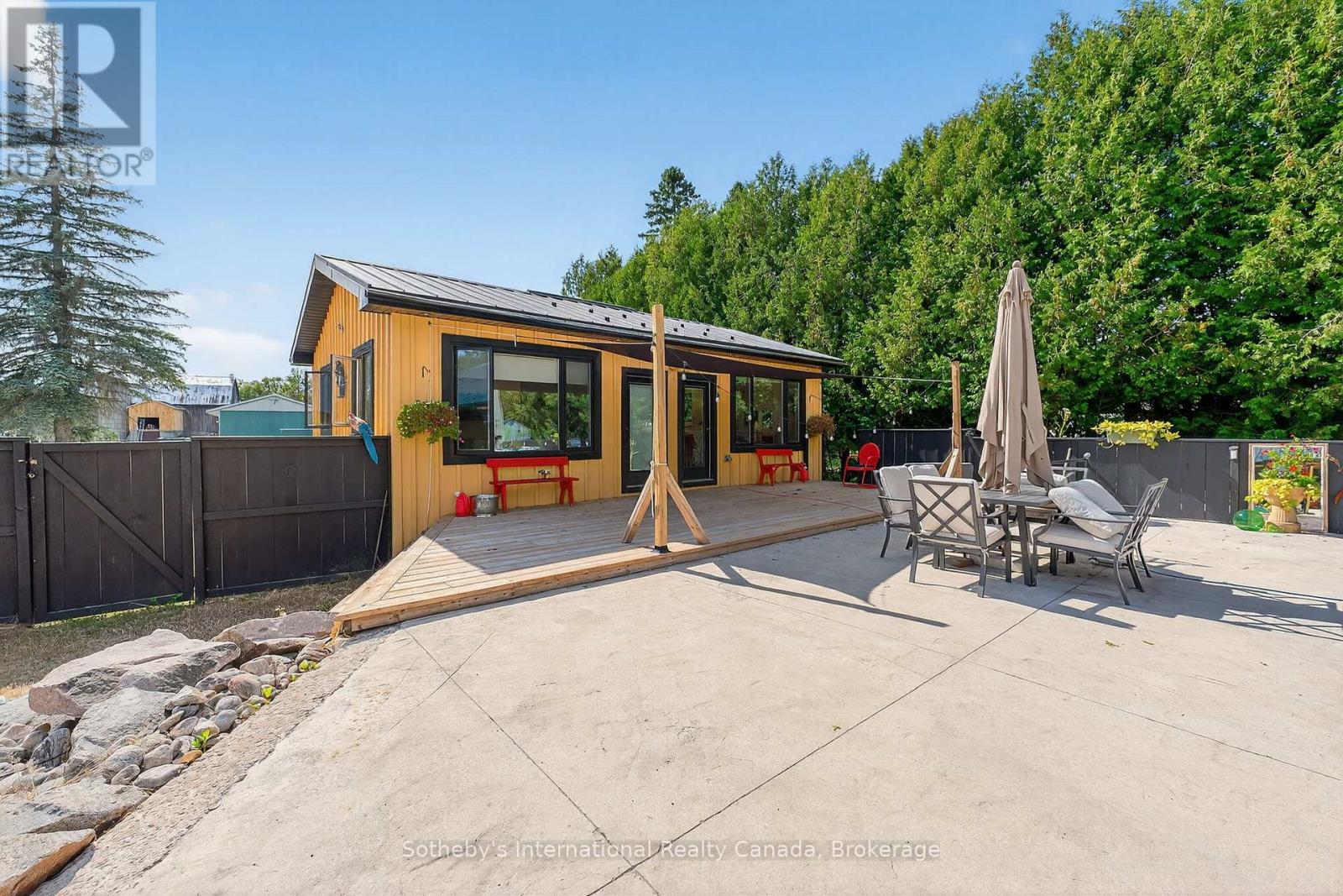 1082 Beaumont Farm Road, Bracebridge, Ontario  P1L 1X2 - Photo 10 - X12920430