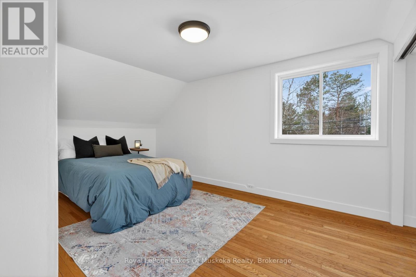 11 Silver Street, Huntsville, Ontario  P1H 1M2 - Photo 18 - X12920916