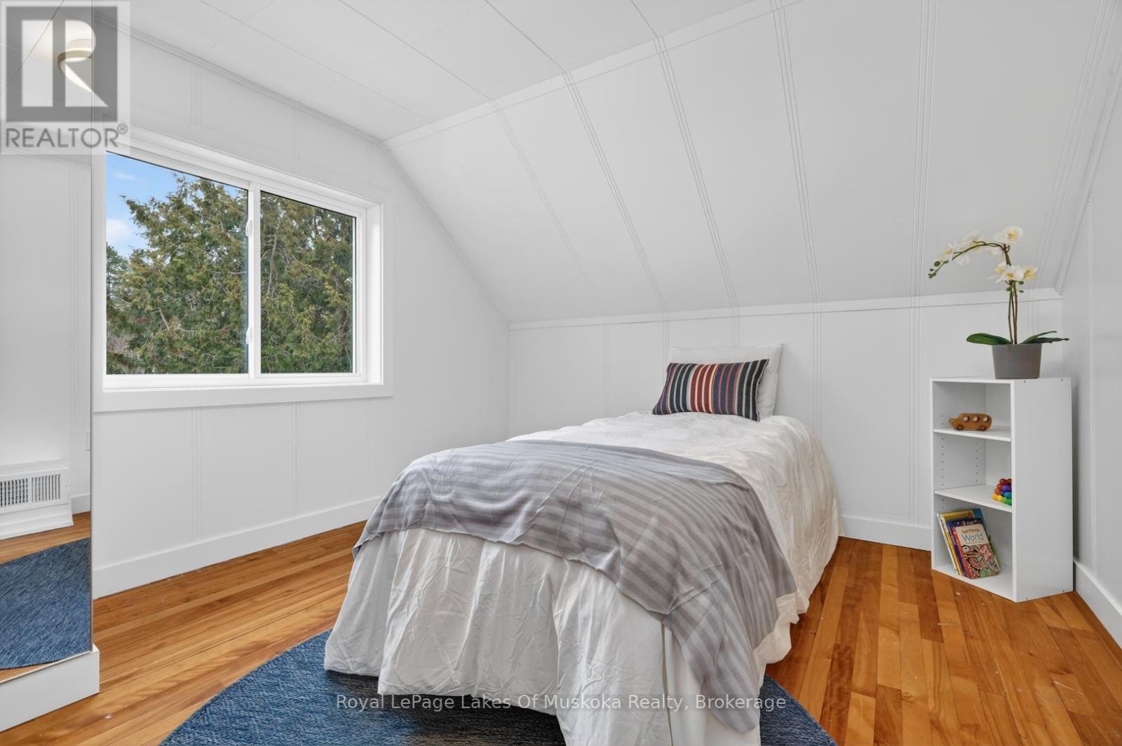 11 Silver Street, Huntsville, Ontario  P1H 1M2 - Photo 20 - X12920916