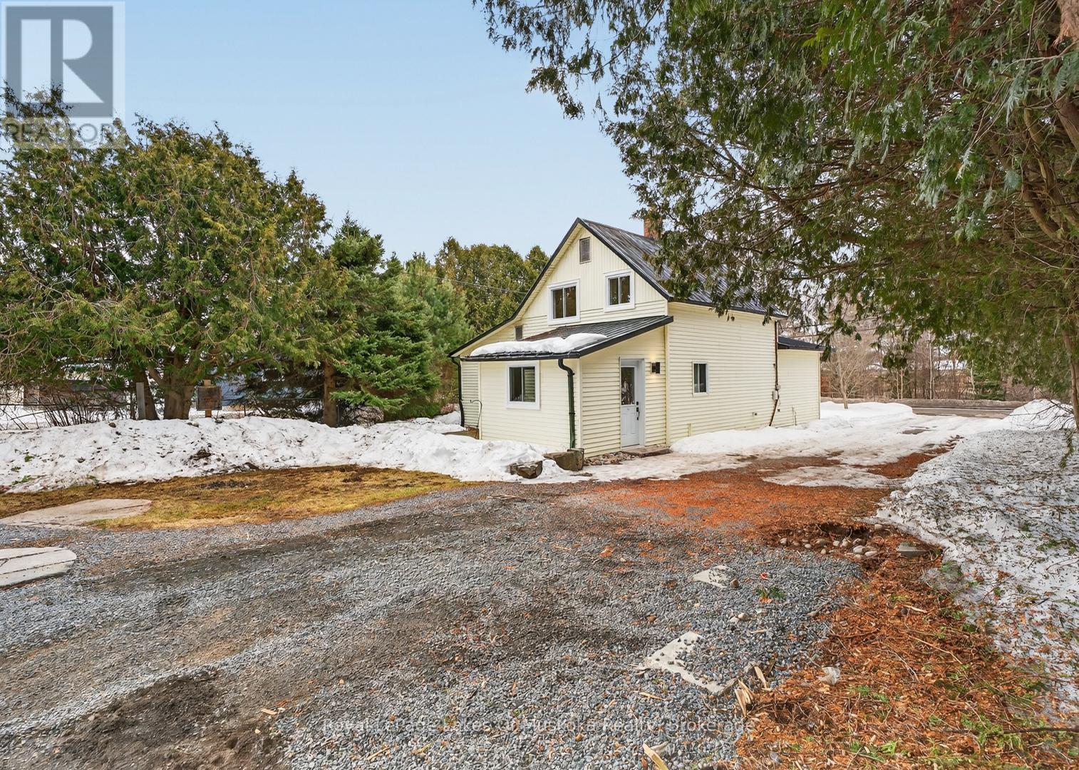 11 Silver Street, Huntsville, Ontario  P1H 1M2 - Photo 24 - X12920916