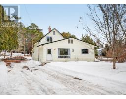 11 SILVER STREET, Huntsville, Ontario