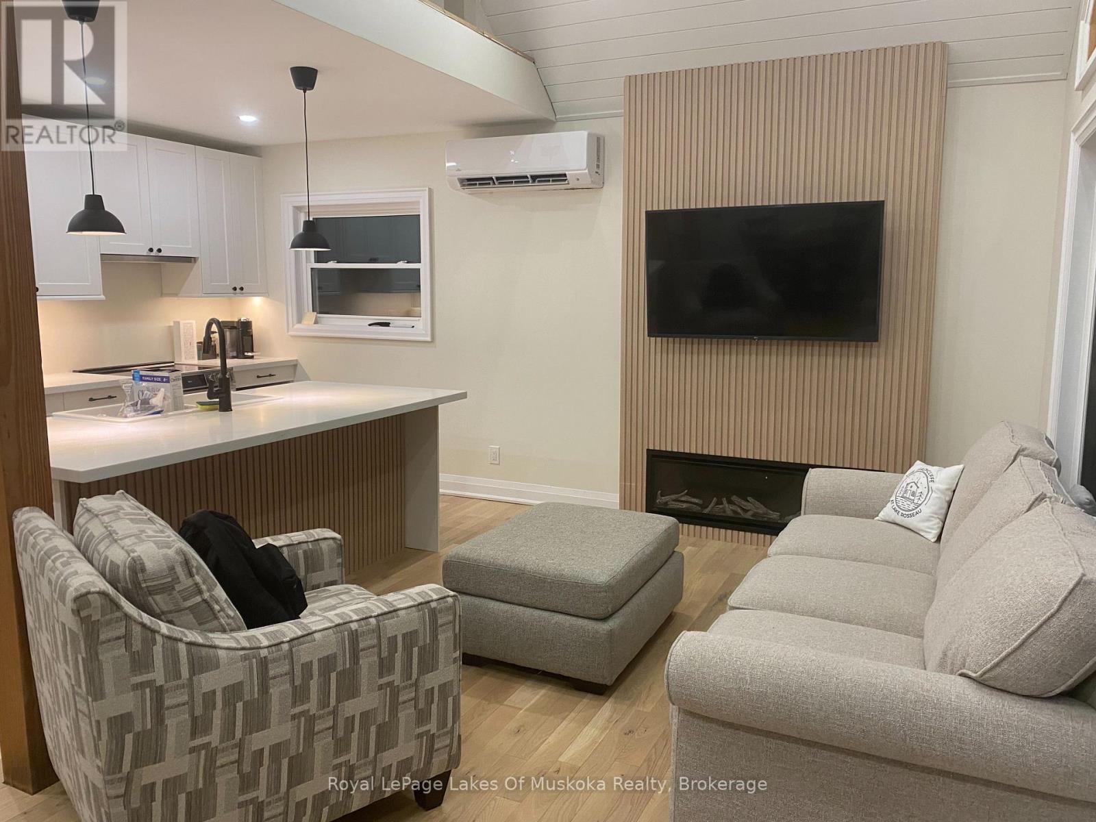 1361 Rosseau Lake 2 Road, Muskoka Lakes, Ontario  P0B 1M0 - Photo 11 - X12921032