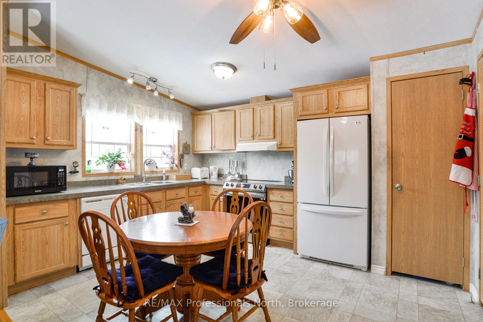 1874 Highway 118 E, Bracebridge, Ontario  P1L 1X1 - Photo 3 - X12922072