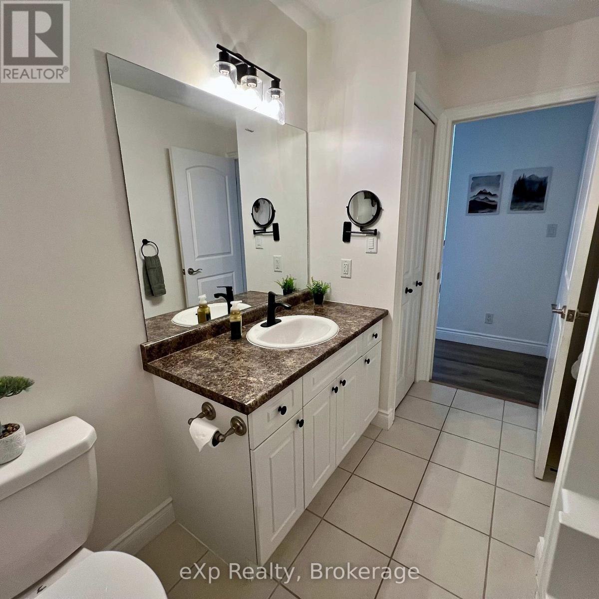 B/311 - 10 Kimberley Avenue, Bracebridge, Ontario  P1L 0A6 - Photo 15 - X12922594