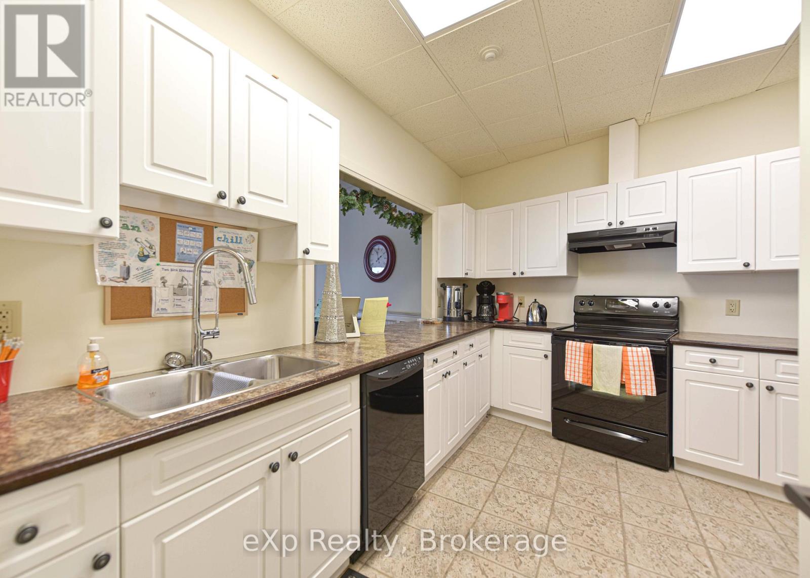 B/311 - 10 Kimberley Avenue, Bracebridge, Ontario  P1L 0A6 - Photo 22 - X12922594