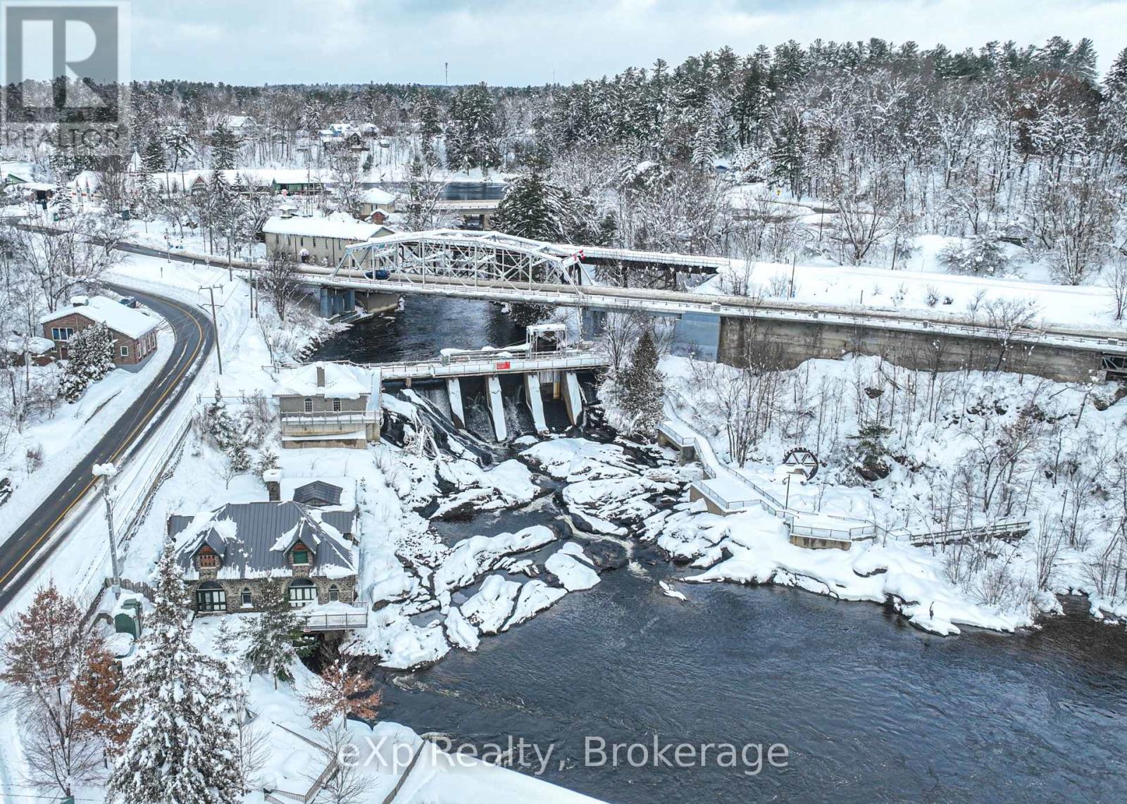 B/311 - 10 Kimberley Avenue, Bracebridge, Ontario  P1L 0A6 - Photo 37 - X12922594