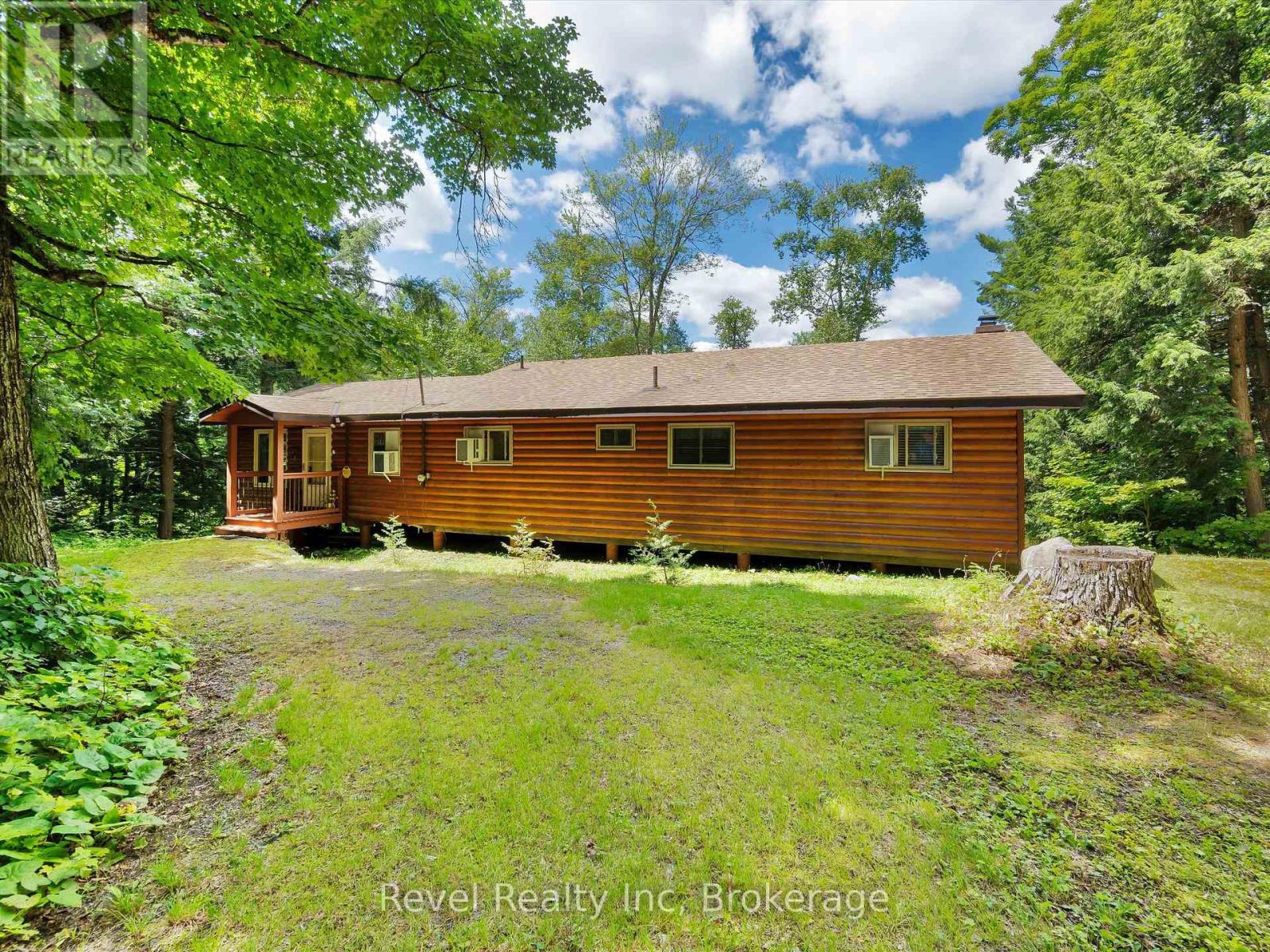 1022 Bird Lake Crescent, Bracebridge, Ontario  P1L 1X1 - Photo 3 - X12923010
