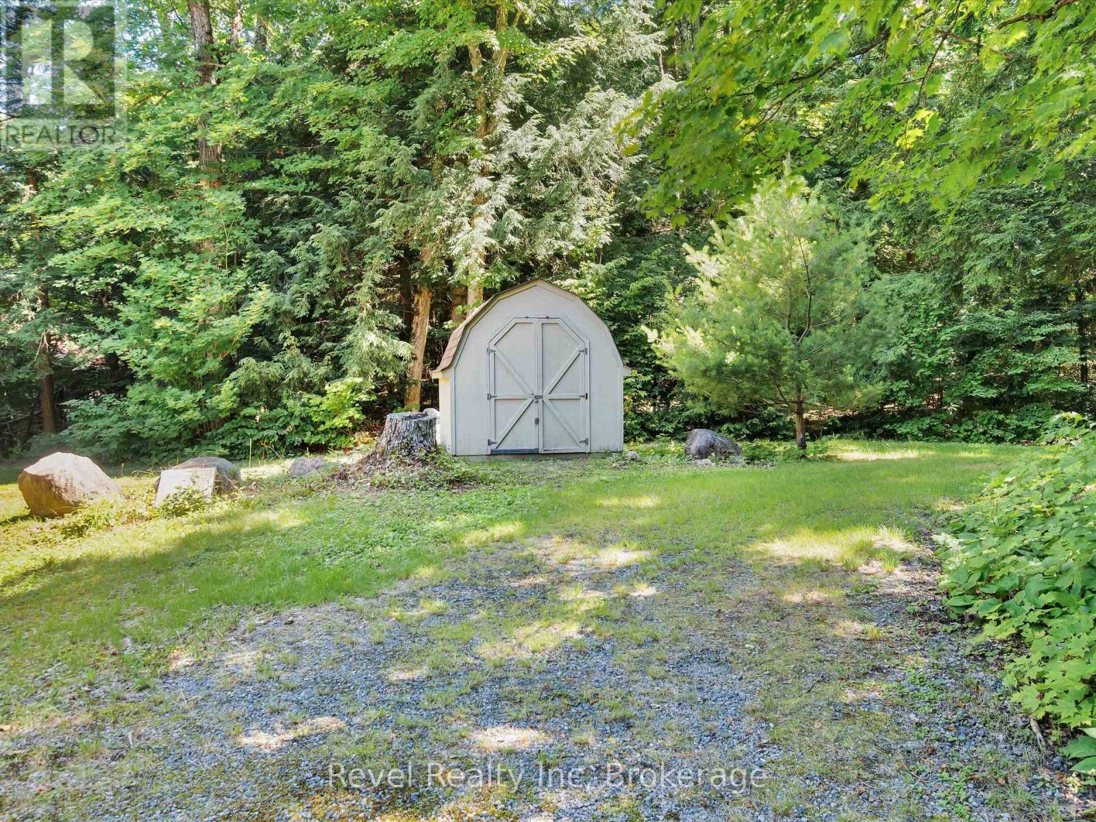 1022 Bird Lake Crescent, Bracebridge, Ontario  P1L 1X1 - Photo 4 - X12923010