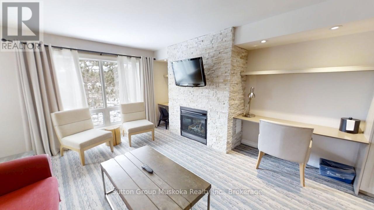 52-305 - 1235 Deerhurst Drive, Huntsville, Ontario  P1H 2E8 - Photo 3 - X12923034