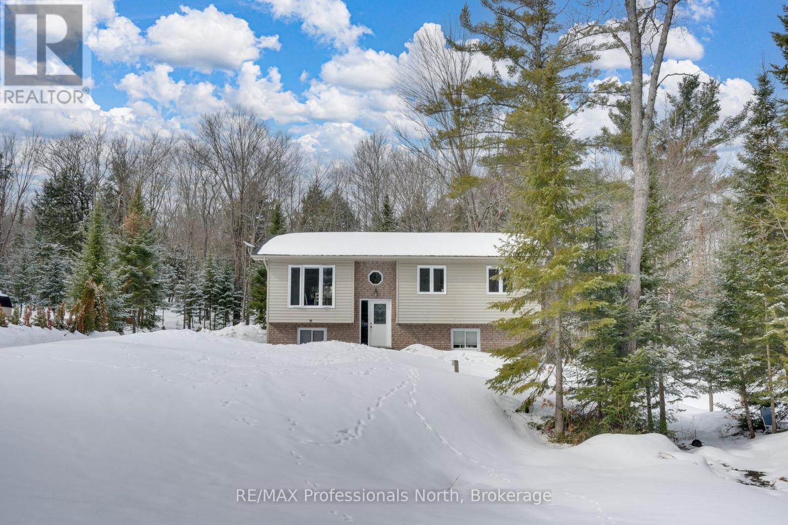 1036 Post Road, Bracebridge, Ontario  P1L 1W9 - Photo 11 - X12923682