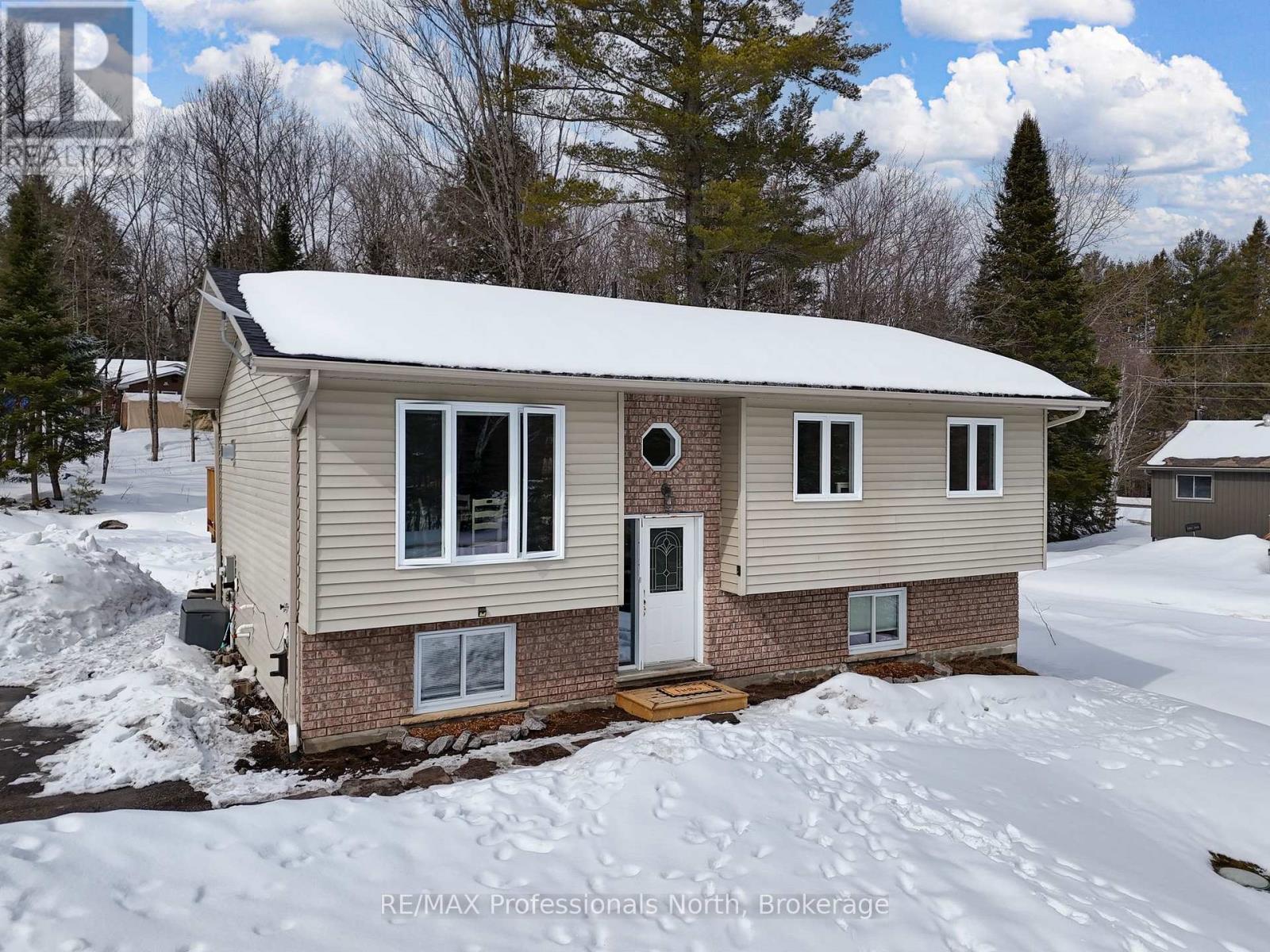 1036 Post Road, Bracebridge, Ontario  P1L 1W9 - Photo 14 - X12923682