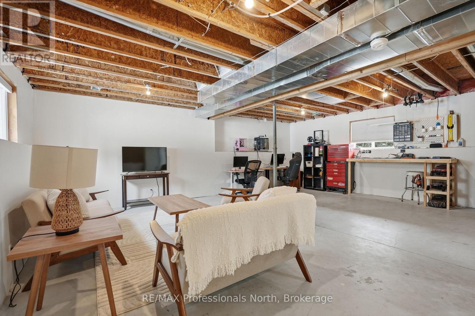 1036 Post Road, Bracebridge, Ontario  P1L 1W9 - Photo 35 - X12923682