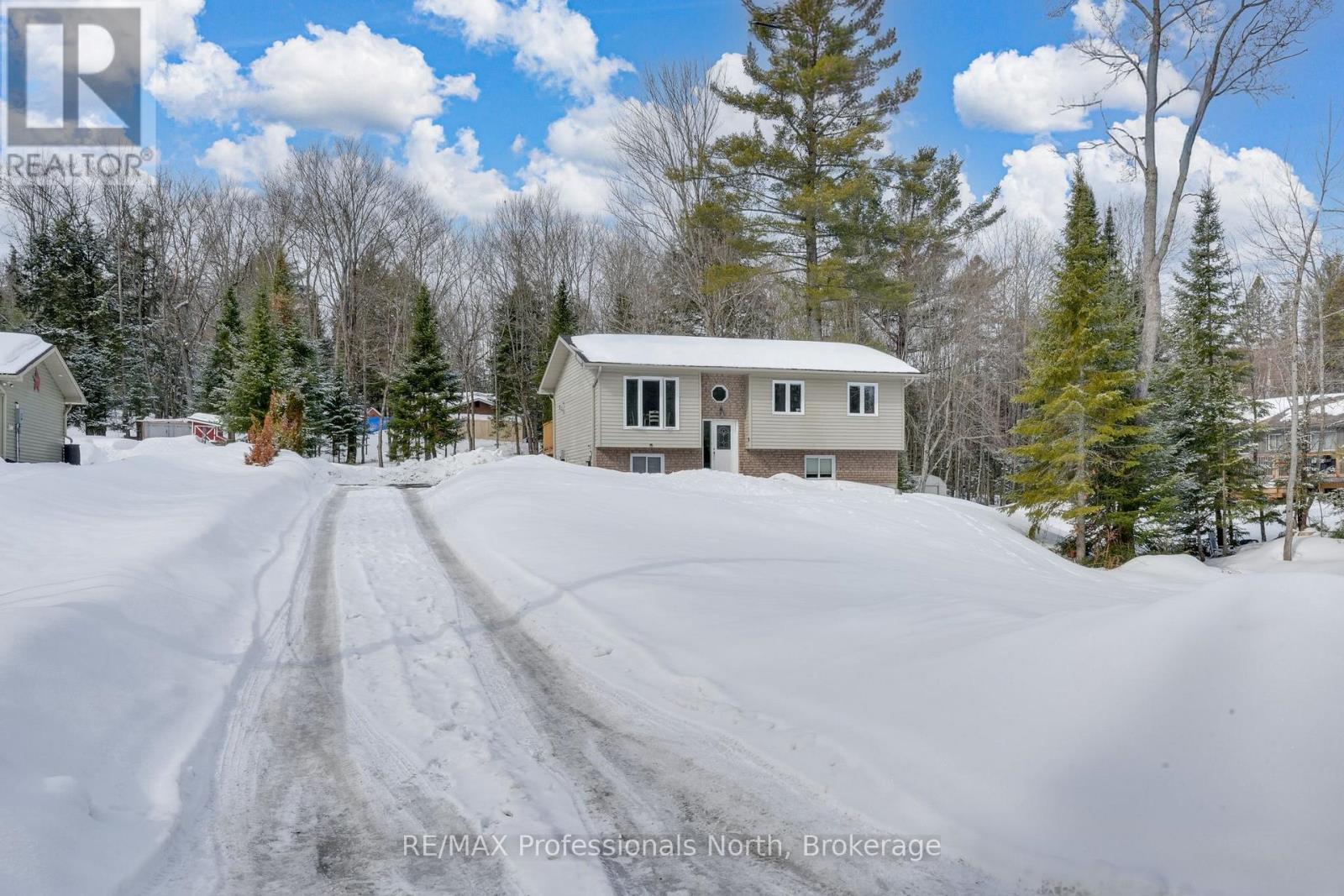 1036 Post Road, Bracebridge, Ontario  P1L 1W9 - Photo 9 - X12923682