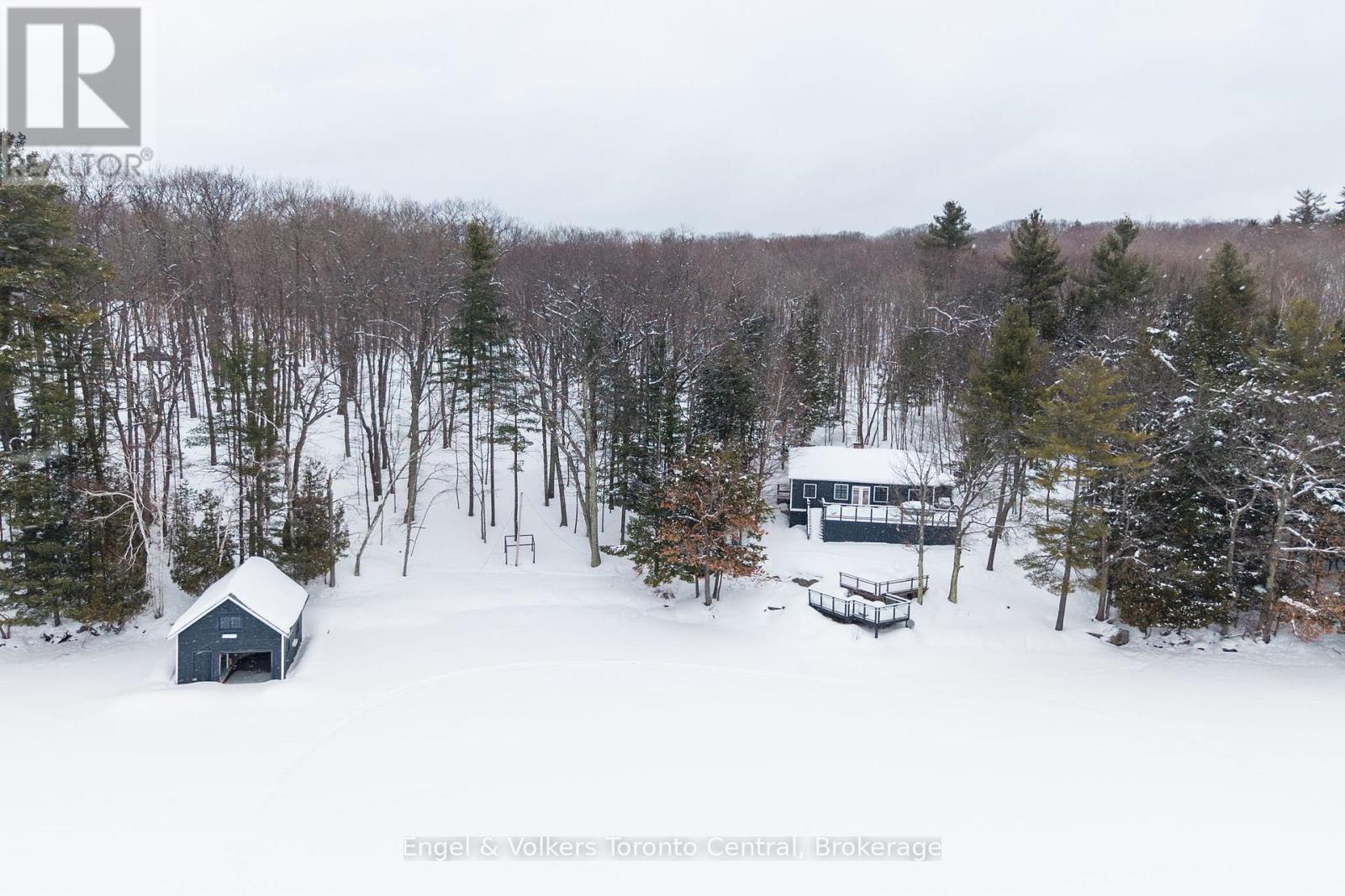 1246 Purdy Road, Muskoka Lakes, Ontario  P0B 1M0 - Photo 10 - X12925292