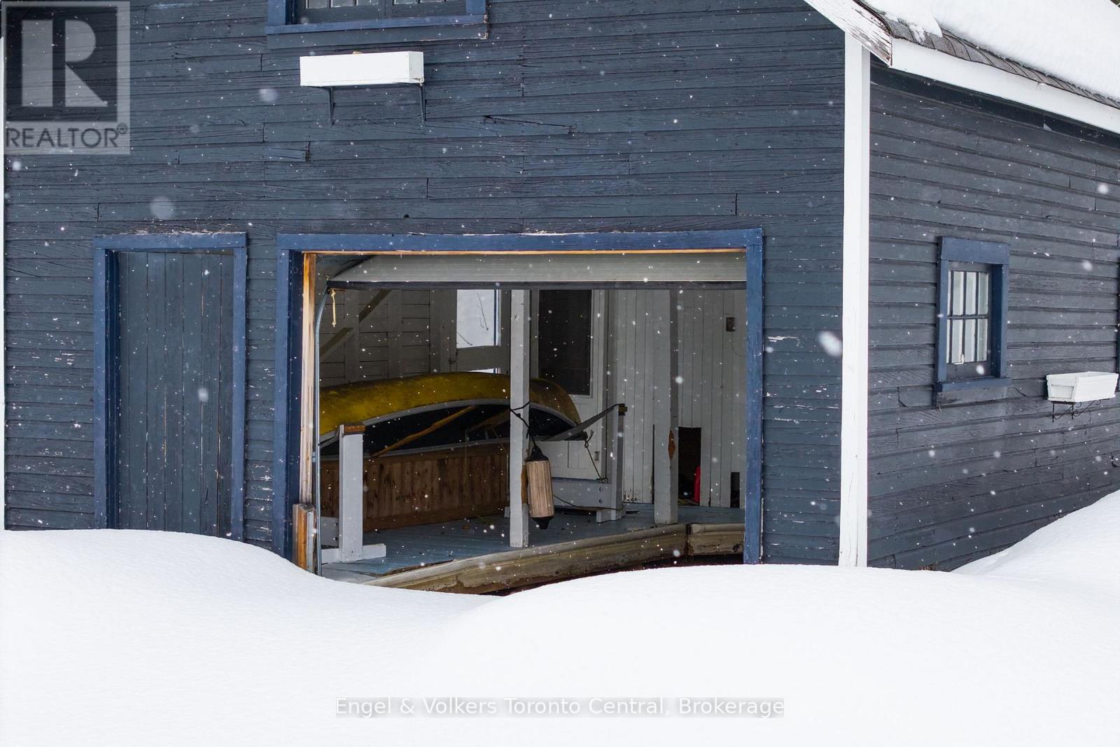 1246 Purdy Road, Muskoka Lakes, Ontario  P0B 1M0 - Photo 12 - X12925292