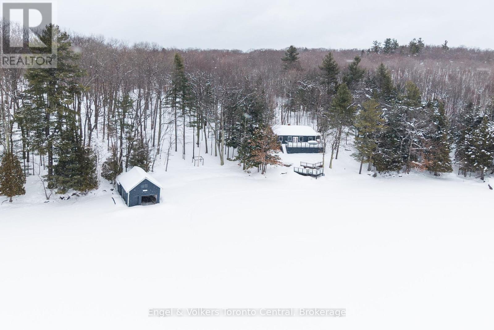 1246 Purdy Road, Muskoka Lakes, Ontario  P0B 1M0 - Photo 2 - X12925292